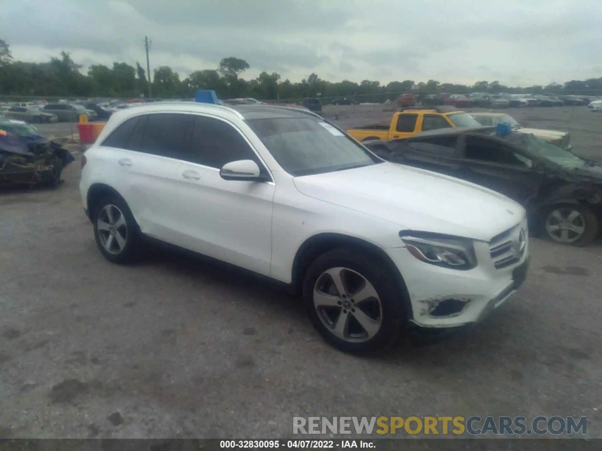 1 Photograph of a damaged car WDC0G4KB2KV175495 MERCEDES-BENZ GLC 2019