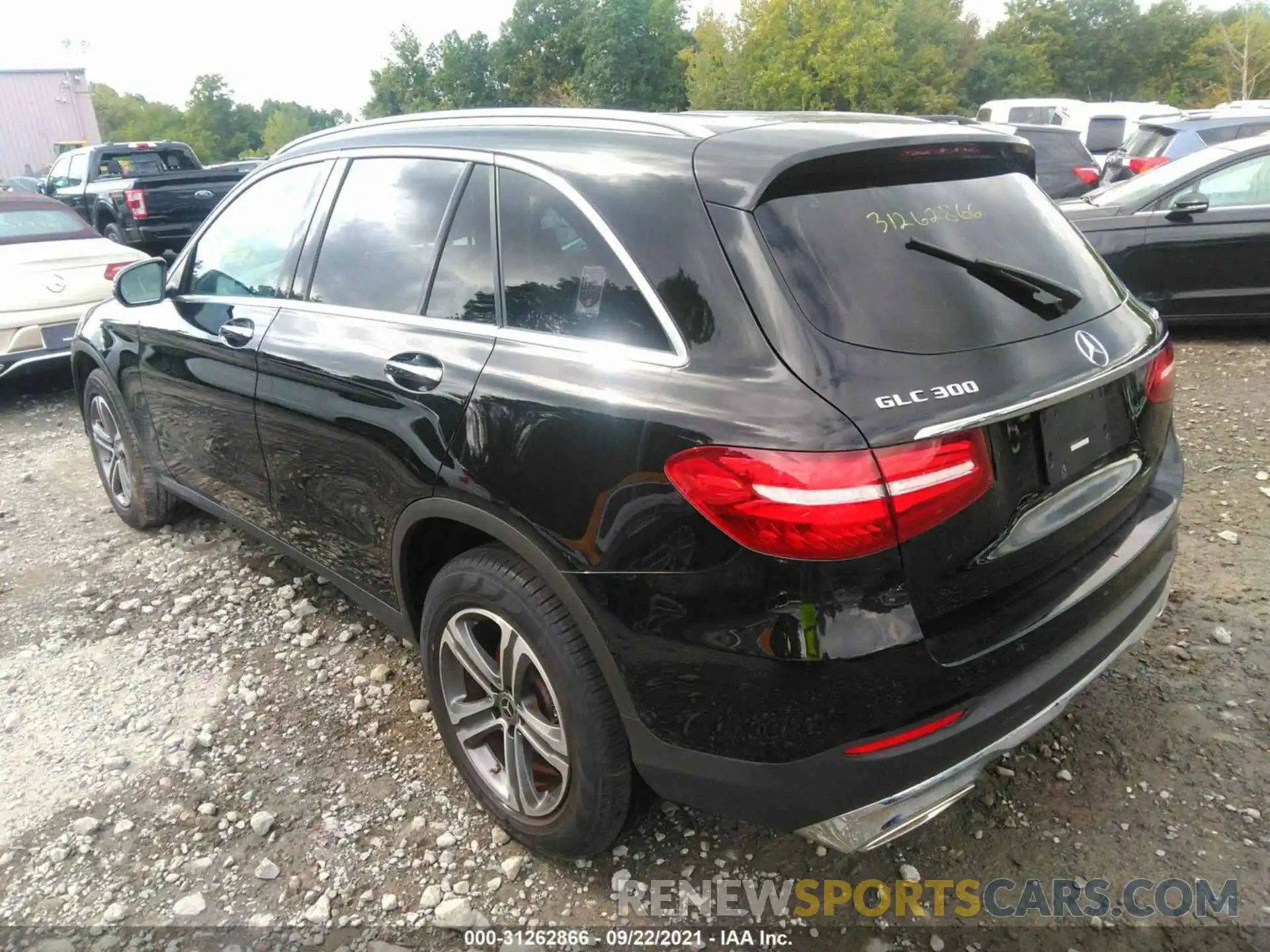 3 Photograph of a damaged car WDC0G4KB2KV178218 MERCEDES-BENZ GLC 2019