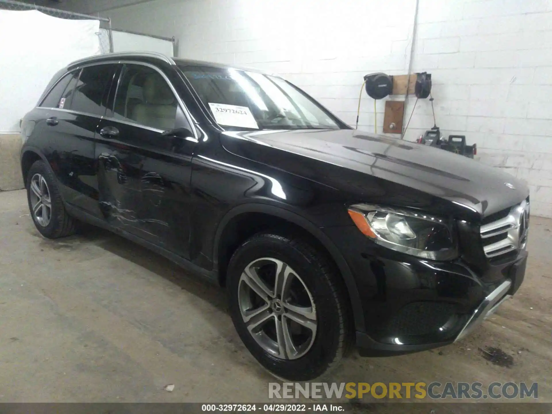 1 Photograph of a damaged car WDC0G4KB3KF598435 MERCEDES-BENZ GLC 2019