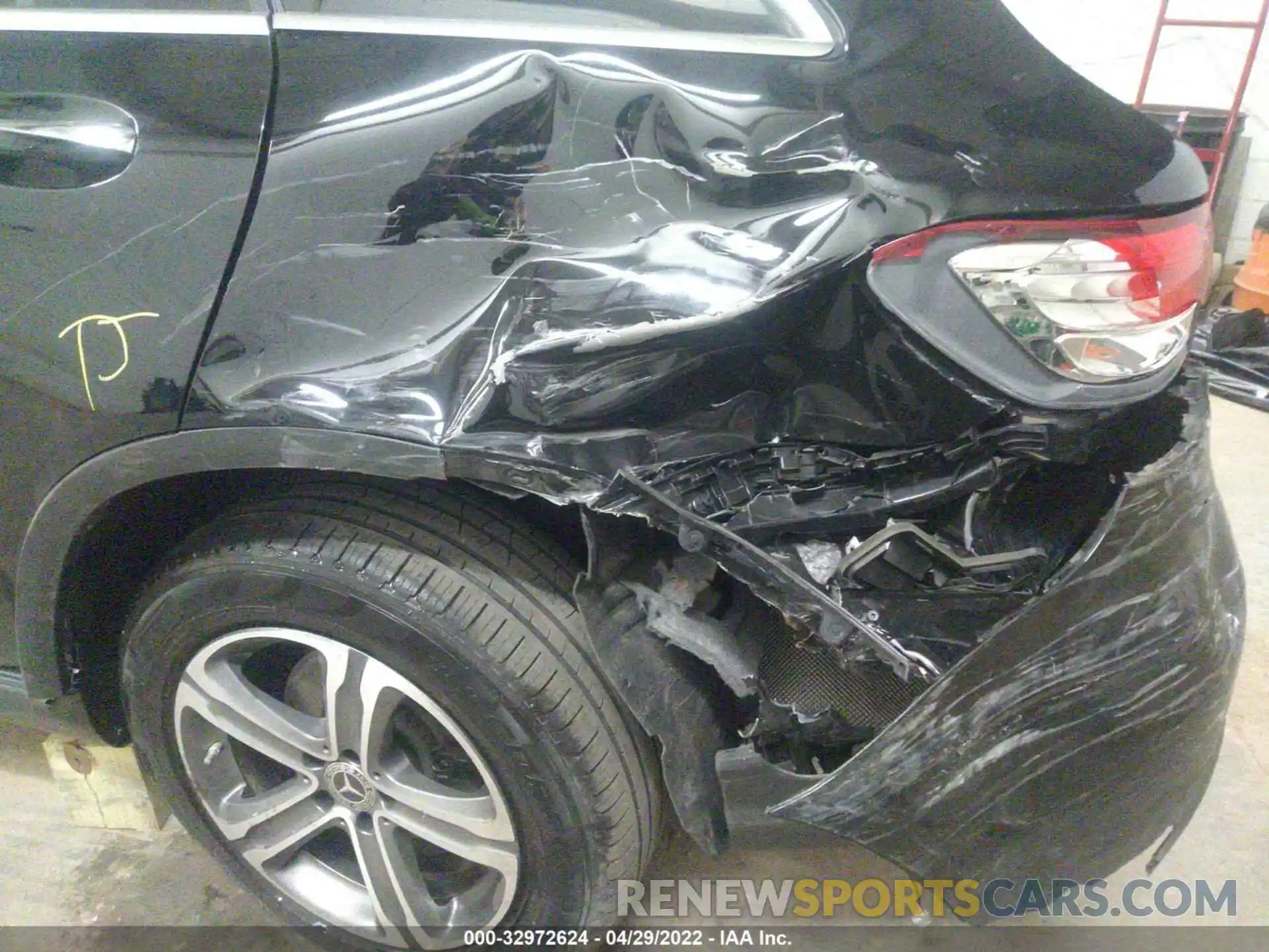 6 Photograph of a damaged car WDC0G4KB3KF598435 MERCEDES-BENZ GLC 2019