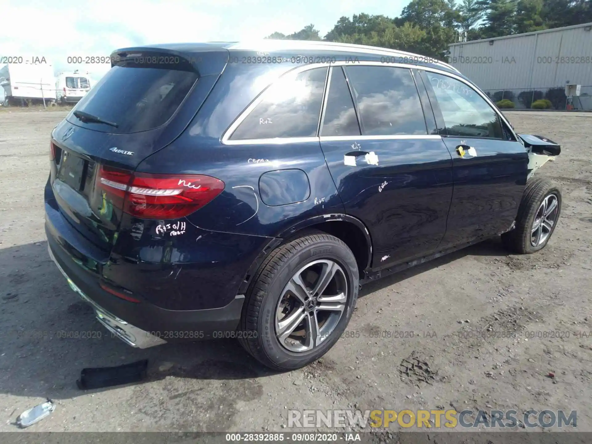 4 Photograph of a damaged car WDC0G4KB3KV180267 MERCEDES-BENZ GLC 2019