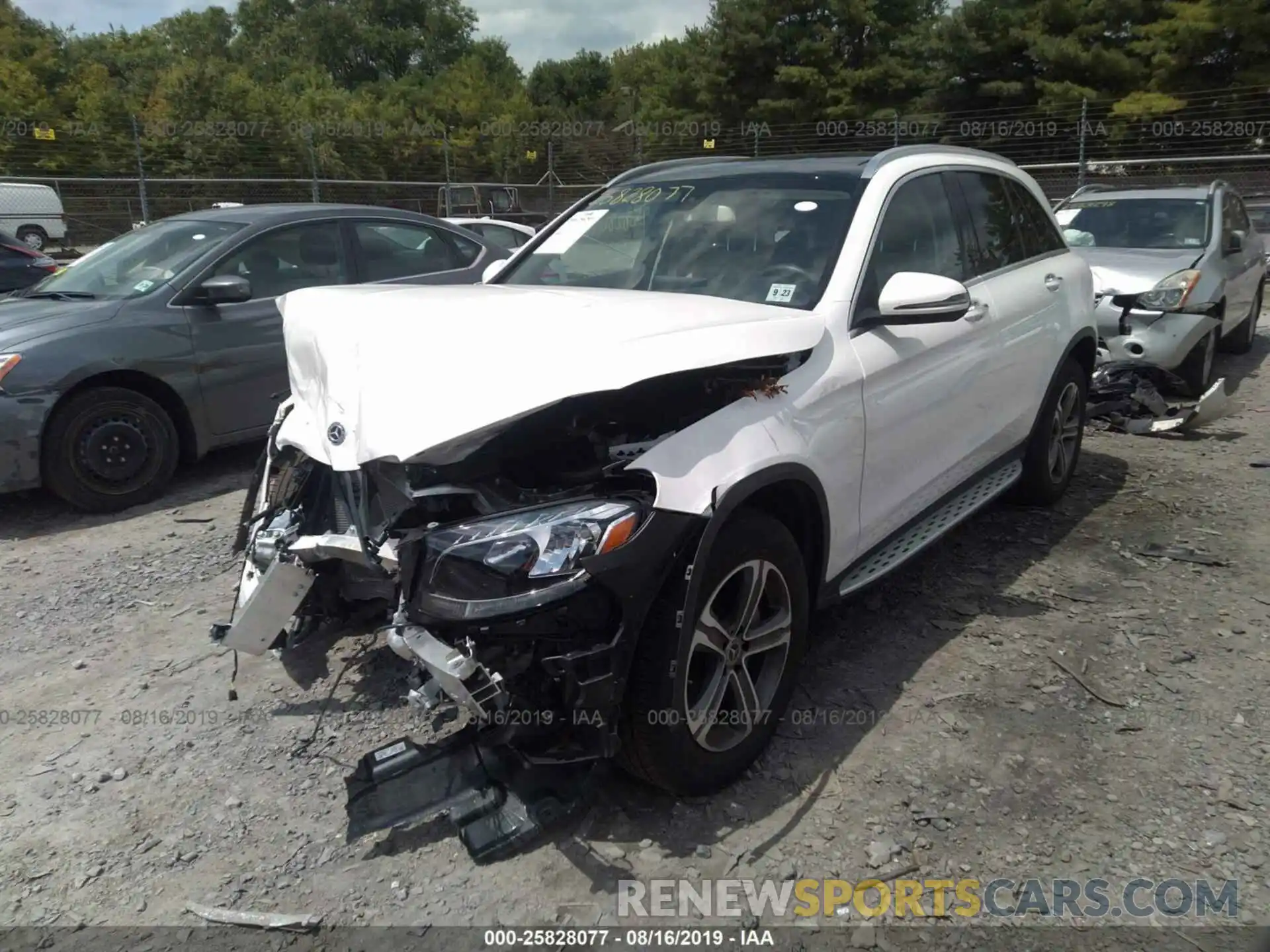 2 Photograph of a damaged car WDC0G4KB4KF484069 MERCEDES-BENZ GLC 2019