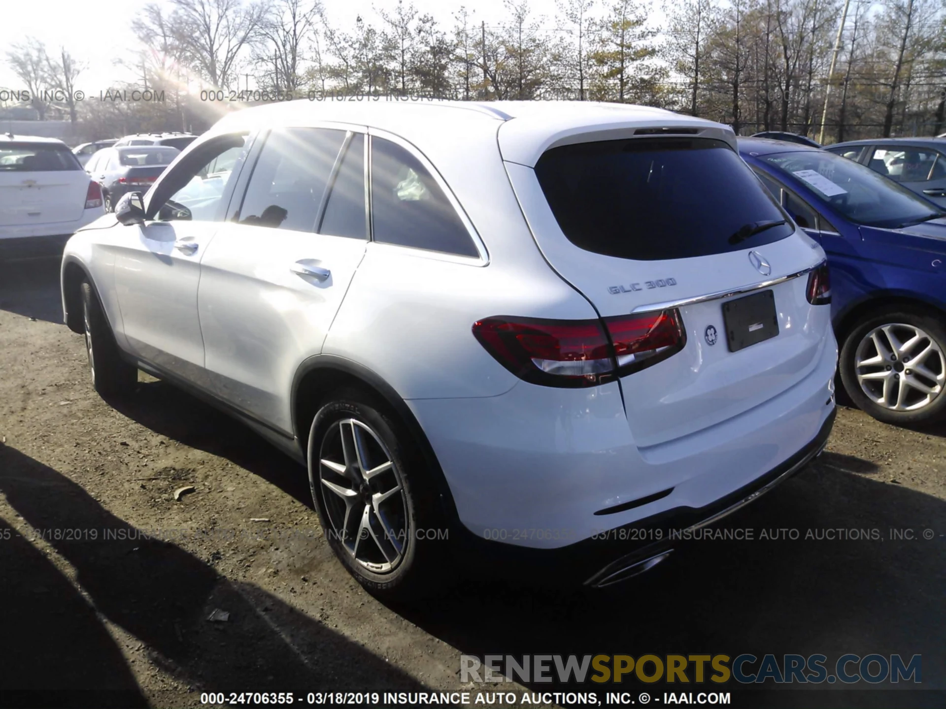 3 Photograph of a damaged car WDC0G4KB4KF551298 MERCEDES-BENZ GLC 2019