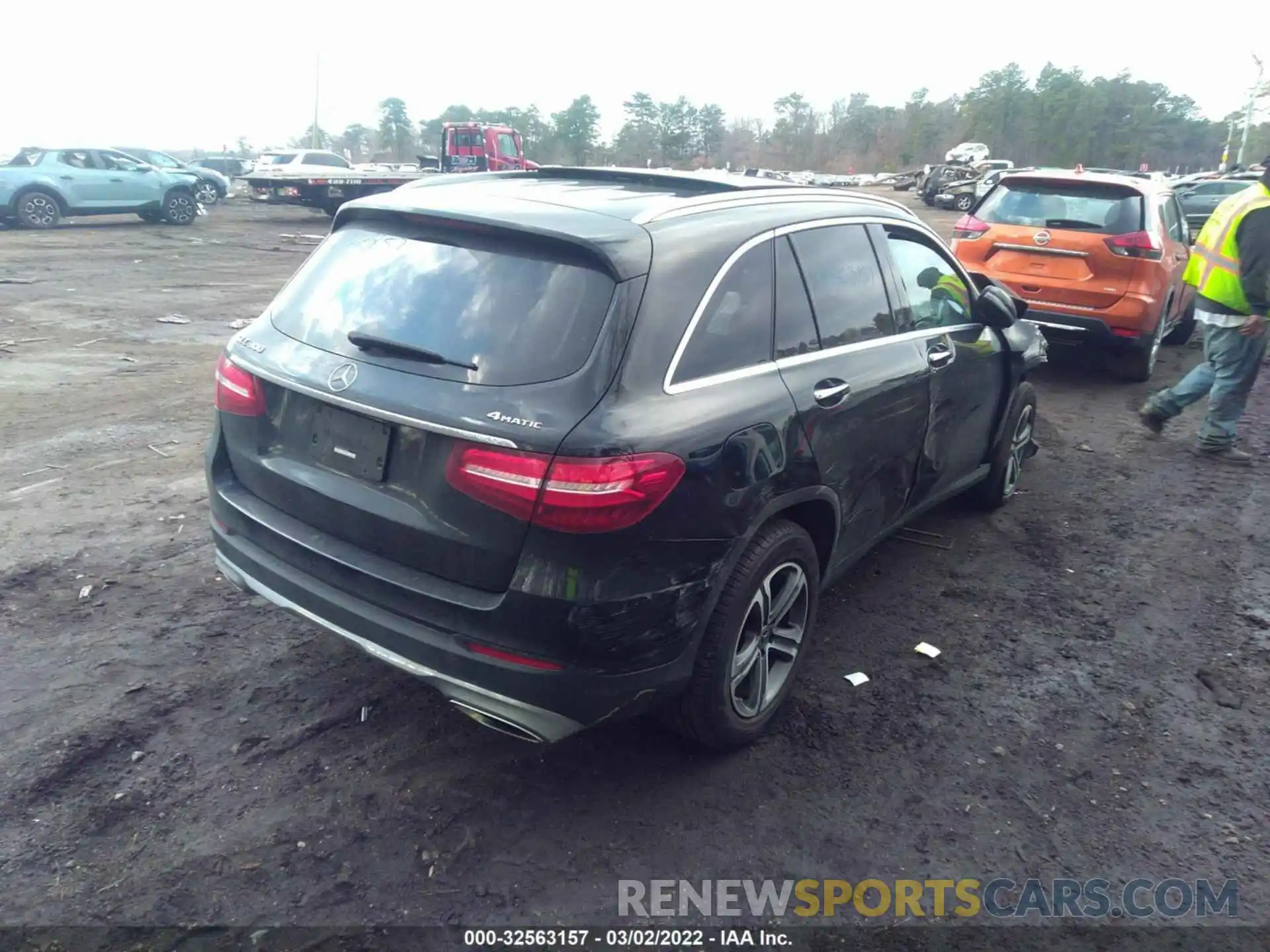 4 Photograph of a damaged car WDC0G4KB4KF664426 MERCEDES-BENZ GLC 2019