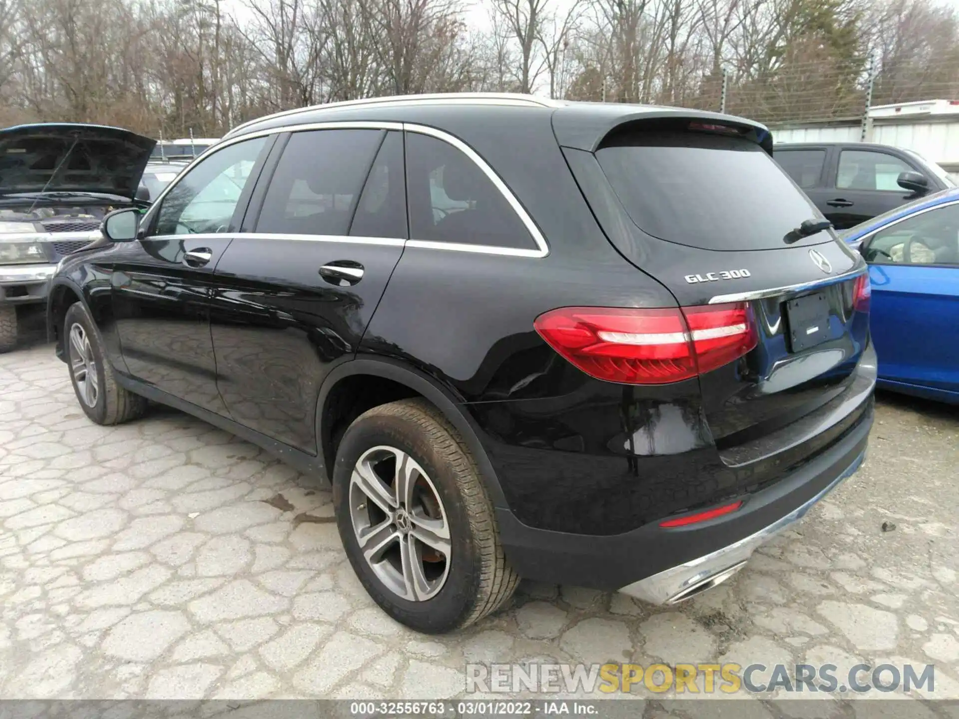 3 Фотография поврежденного автомобиля WDC0G4KB4KF668122 MERCEDES-BENZ GLC 2019