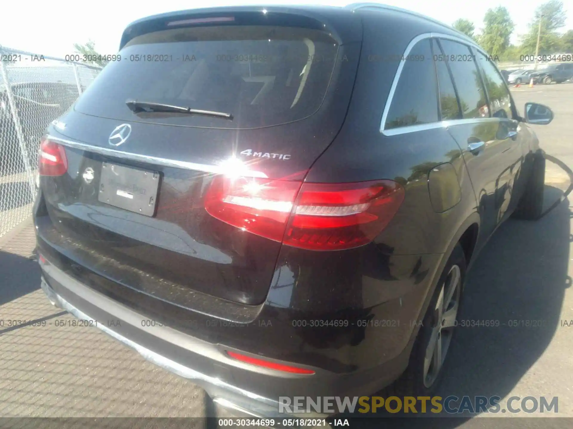 4 Photograph of a damaged car WDC0G4KB4KV123284 MERCEDES-BENZ GLC 2019