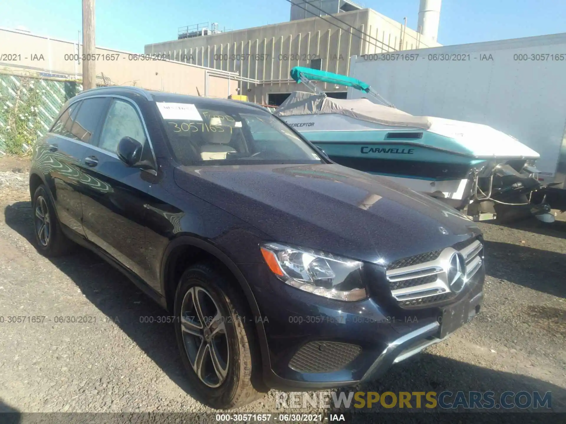 1 Фотография поврежденного автомобиля WDC0G4KB4KV127965 MERCEDES-BENZ GLC 2019