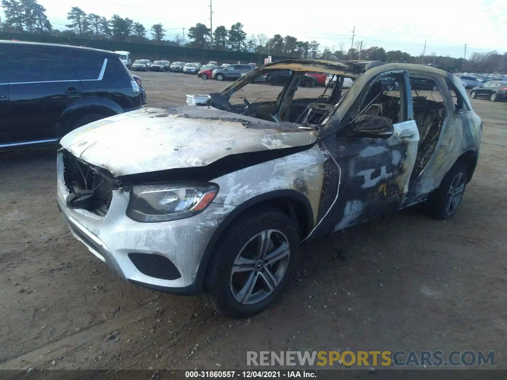 2 Photograph of a damaged car WDC0G4KB4KV129134 MERCEDES-BENZ GLC 2019