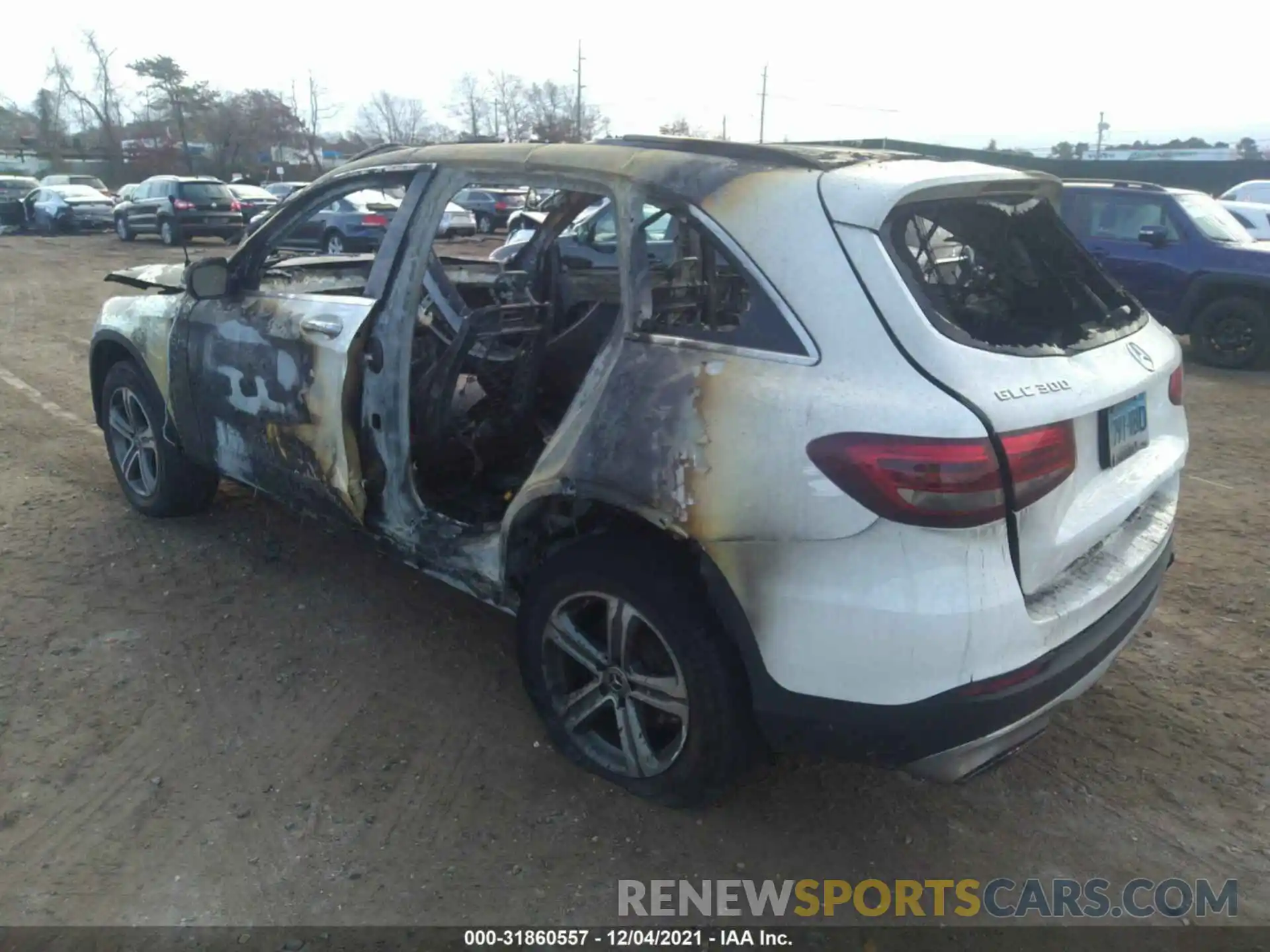 3 Photograph of a damaged car WDC0G4KB4KV129134 MERCEDES-BENZ GLC 2019