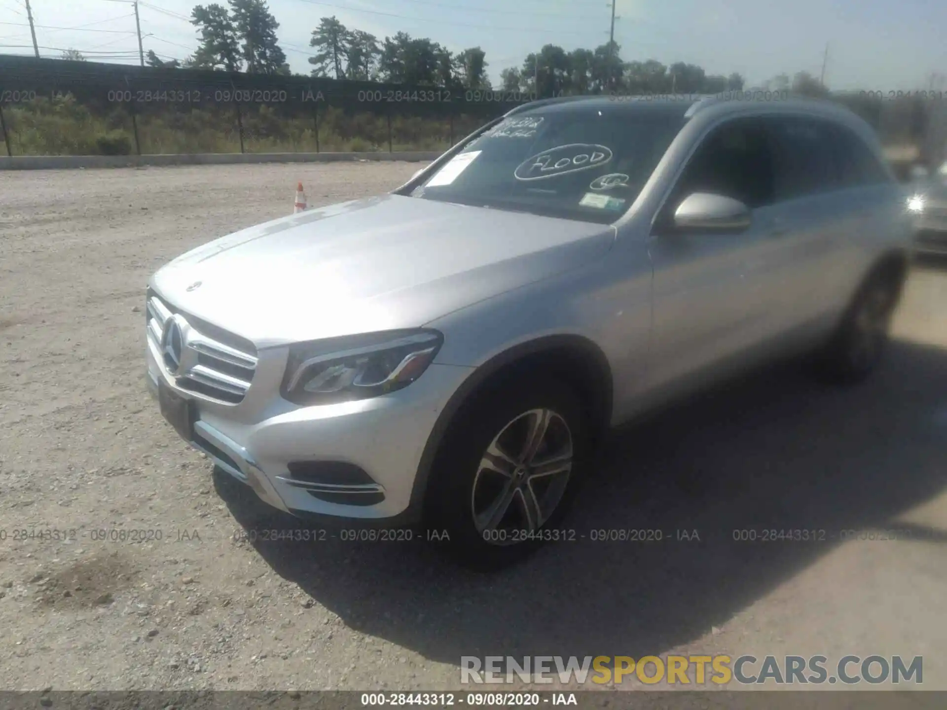 2 Photograph of a damaged car WDC0G4KB4KV130199 MERCEDES-BENZ GLC 2019