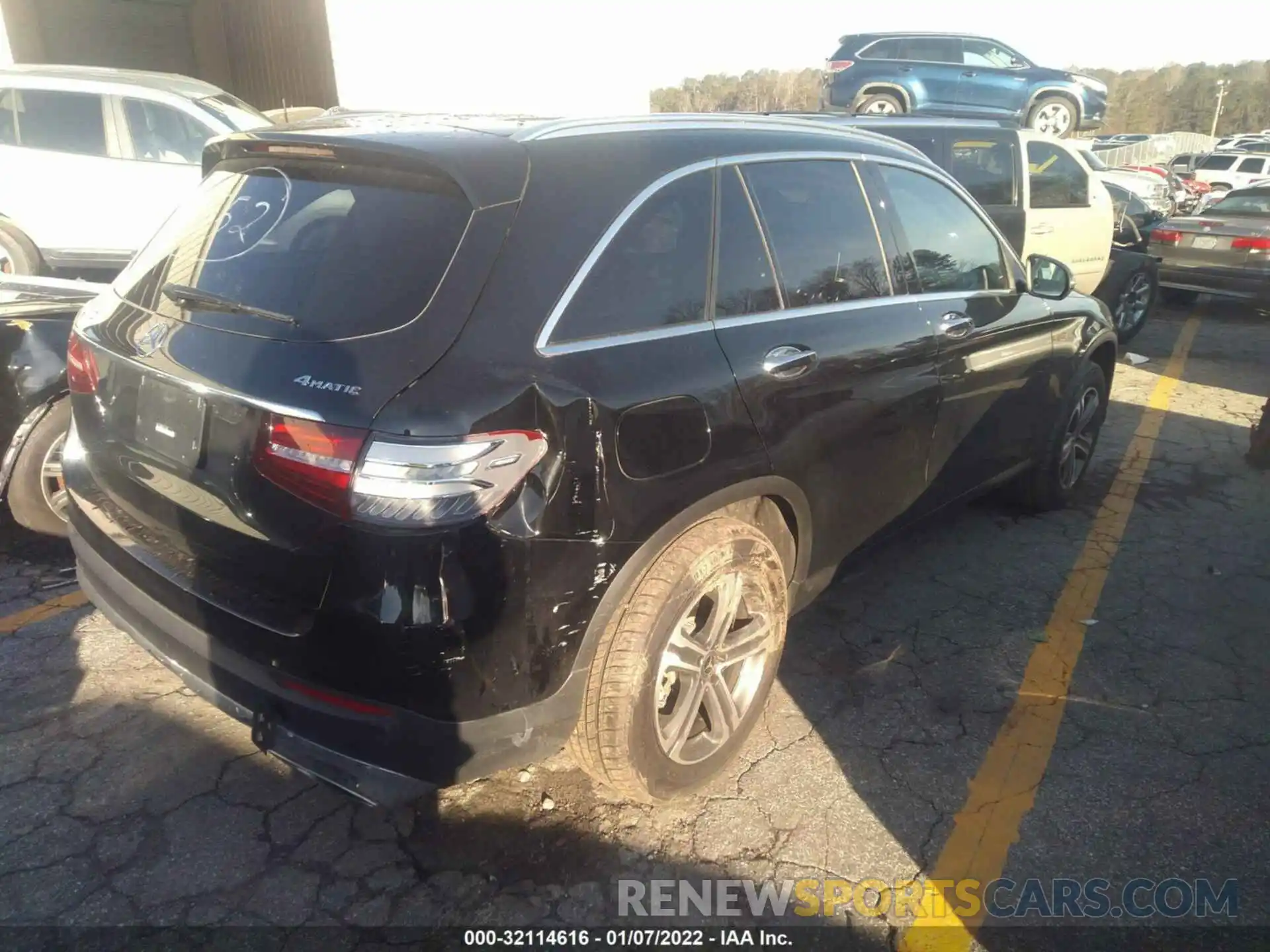 4 Photograph of a damaged car WDC0G4KB4KV132003 MERCEDES-BENZ GLC 2019