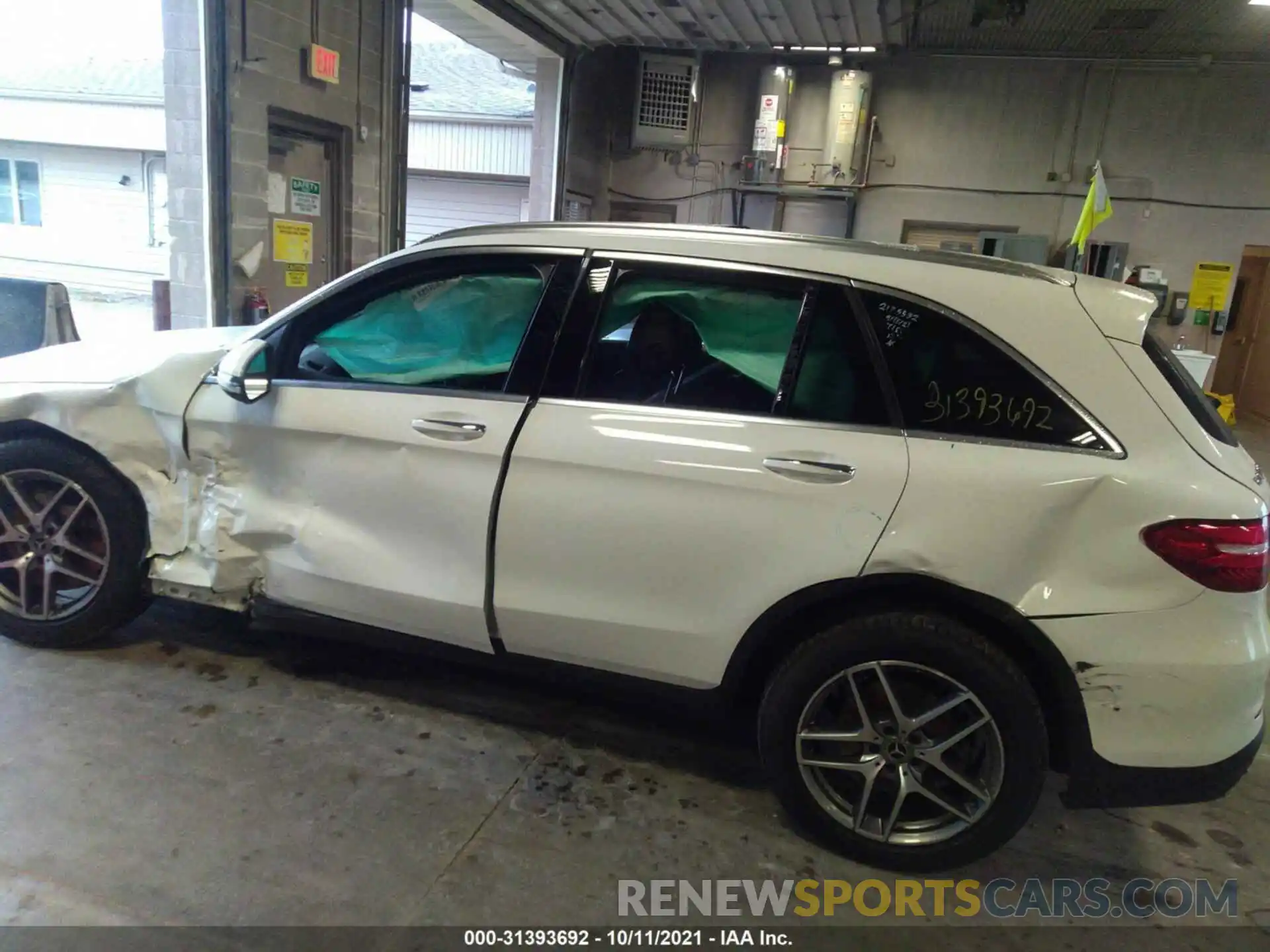 6 Photograph of a damaged car WDC0G4KB4KV146015 MERCEDES-BENZ GLC 2019