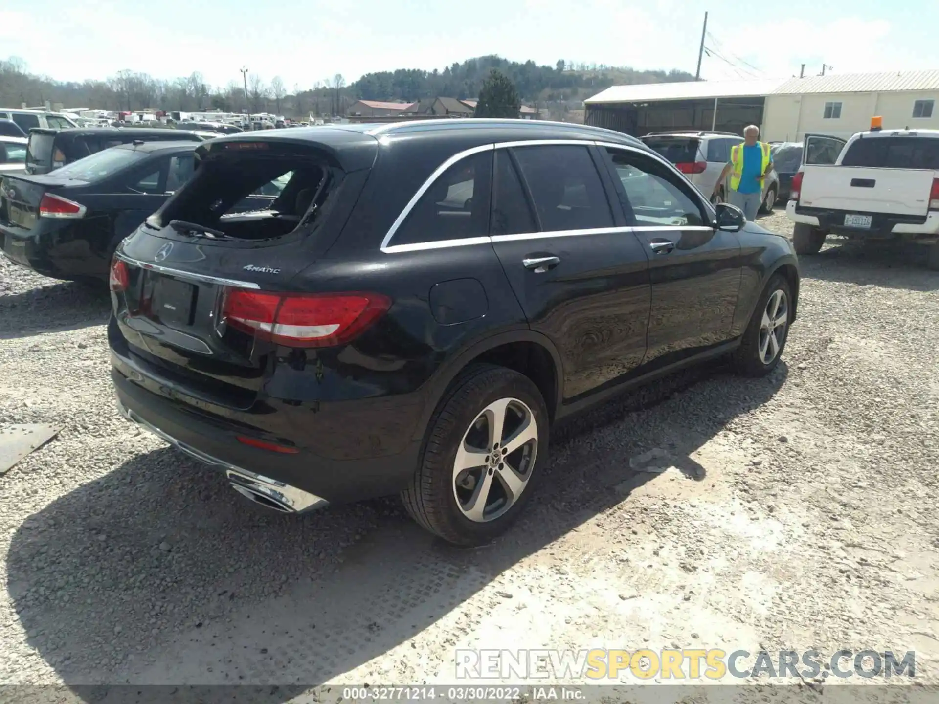 4 Photograph of a damaged car WDC0G4KB5KV129997 MERCEDES-BENZ GLC 2019