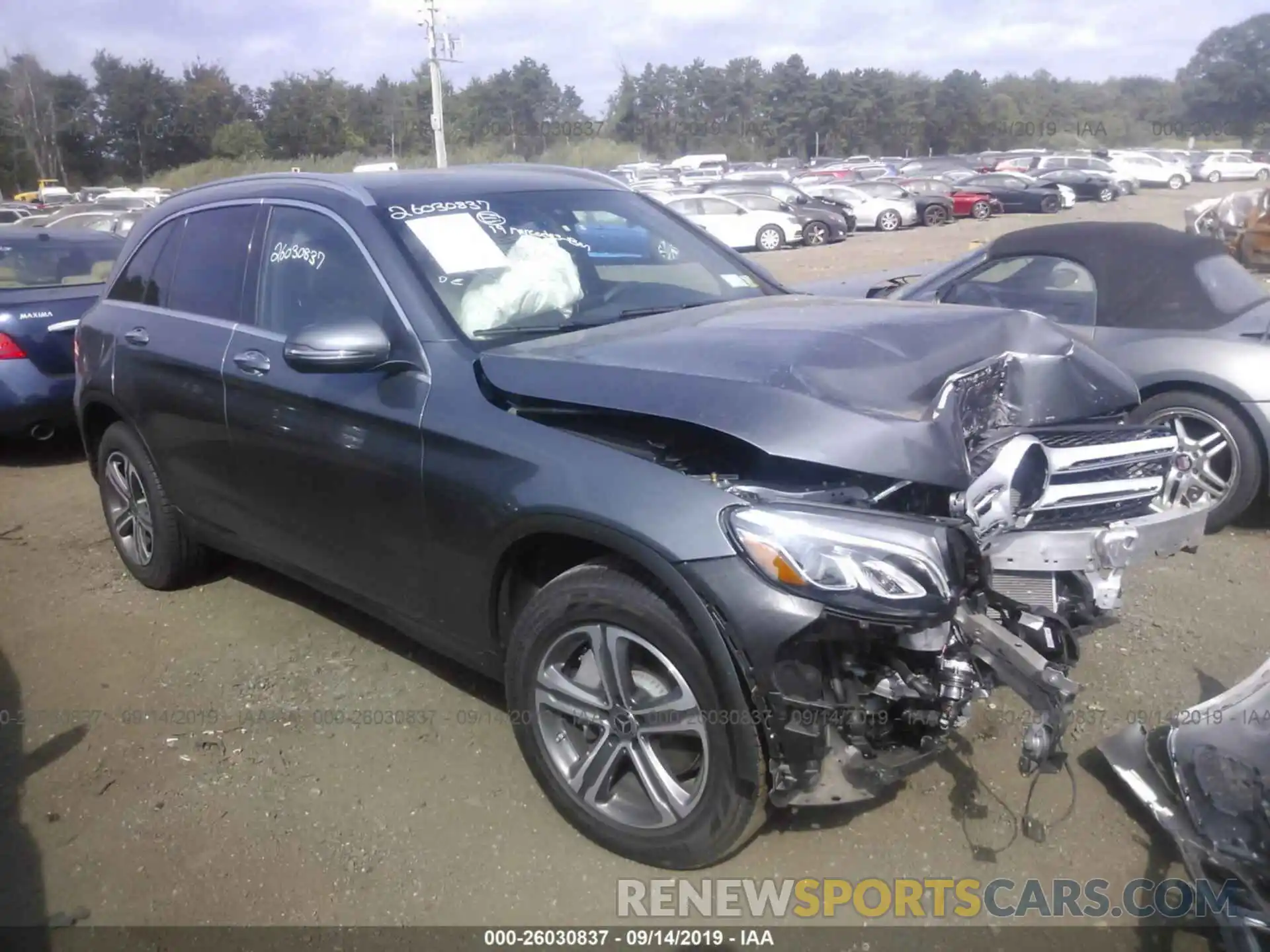 1 Photograph of a damaged car WDC0G4KB5KV134052 MERCEDES-BENZ GLC 2019