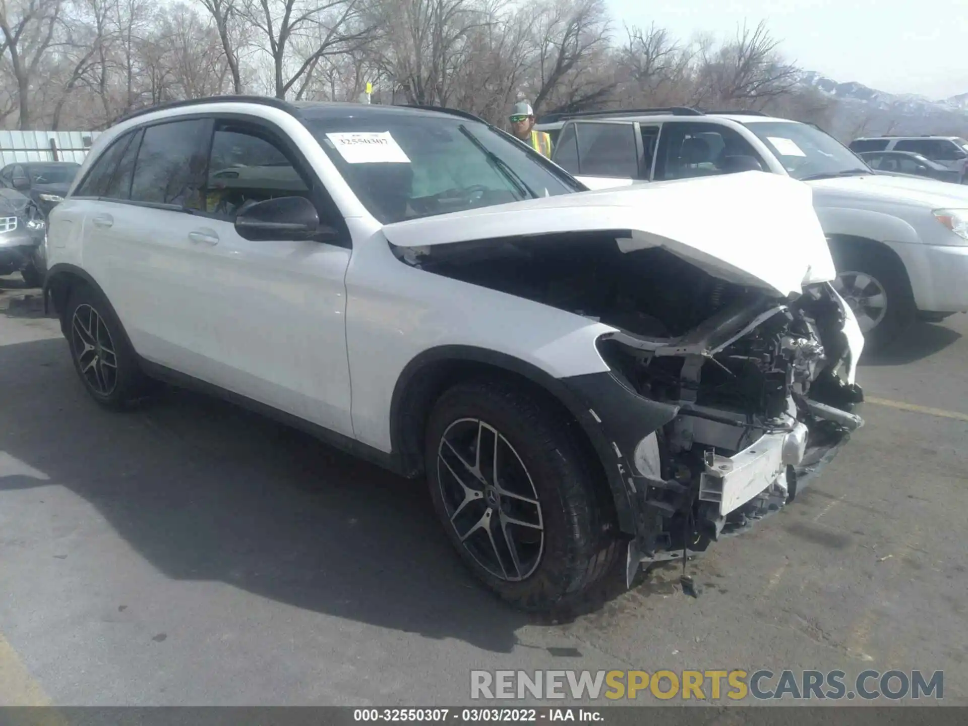 1 Photograph of a damaged car WDC0G4KB5KV180268 MERCEDES-BENZ GLC 2019