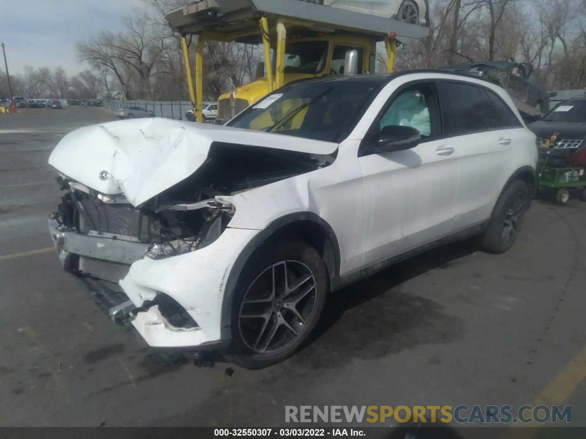 2 Photograph of a damaged car WDC0G4KB5KV180268 MERCEDES-BENZ GLC 2019