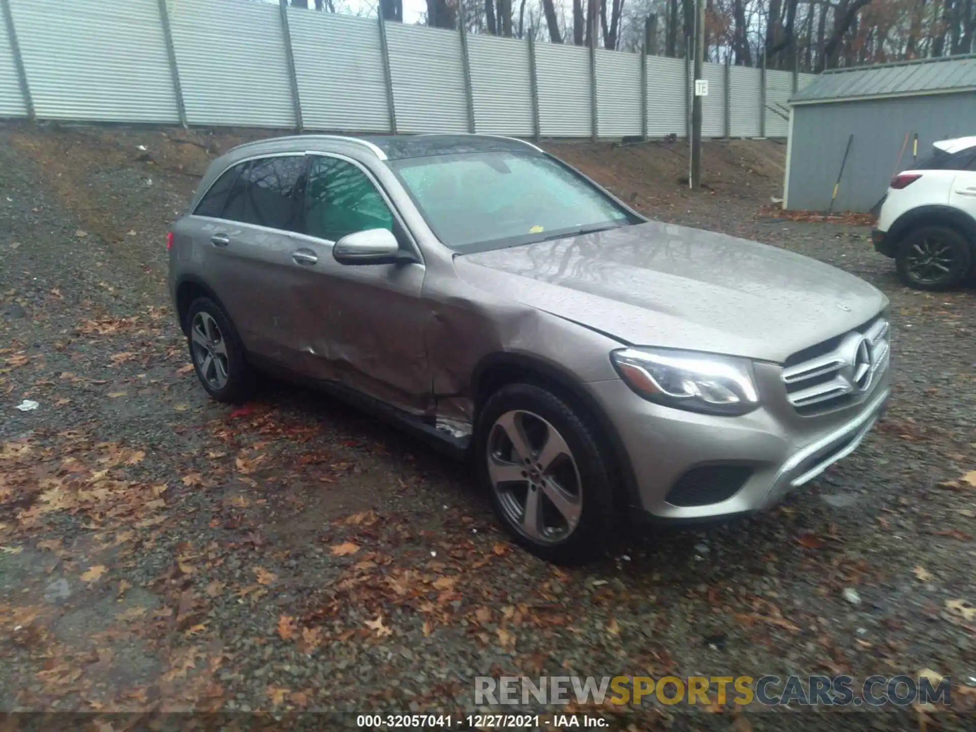 1 Photograph of a damaged car WDC0G4KB5KV187821 MERCEDES-BENZ GLC 2019