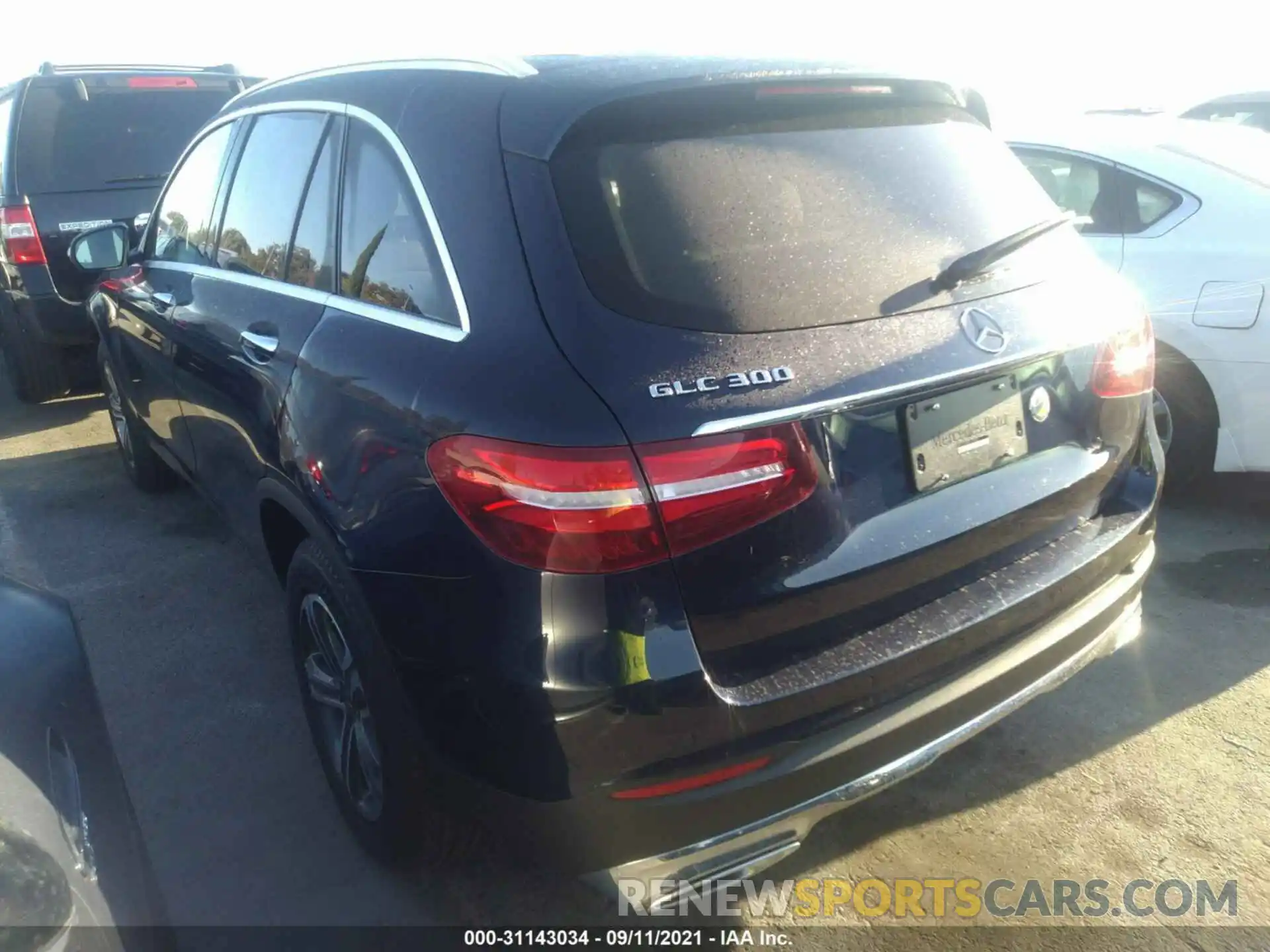 3 Photograph of a damaged car WDC0G4KB5KV189942 MERCEDES-BENZ GLC 2019