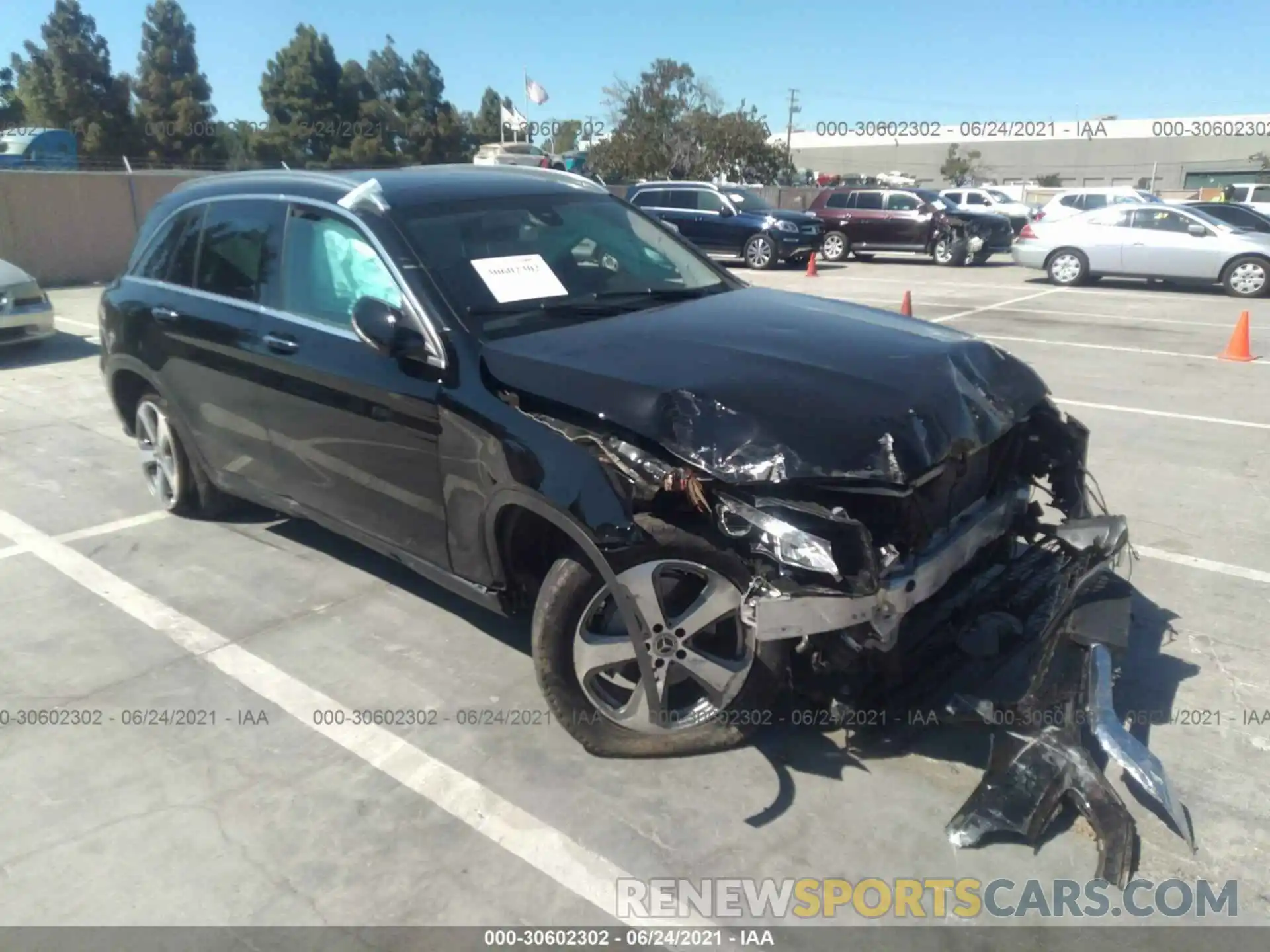 1 Photograph of a damaged car WDC0G4KB5KV191805 MERCEDES-BENZ GLC 2019