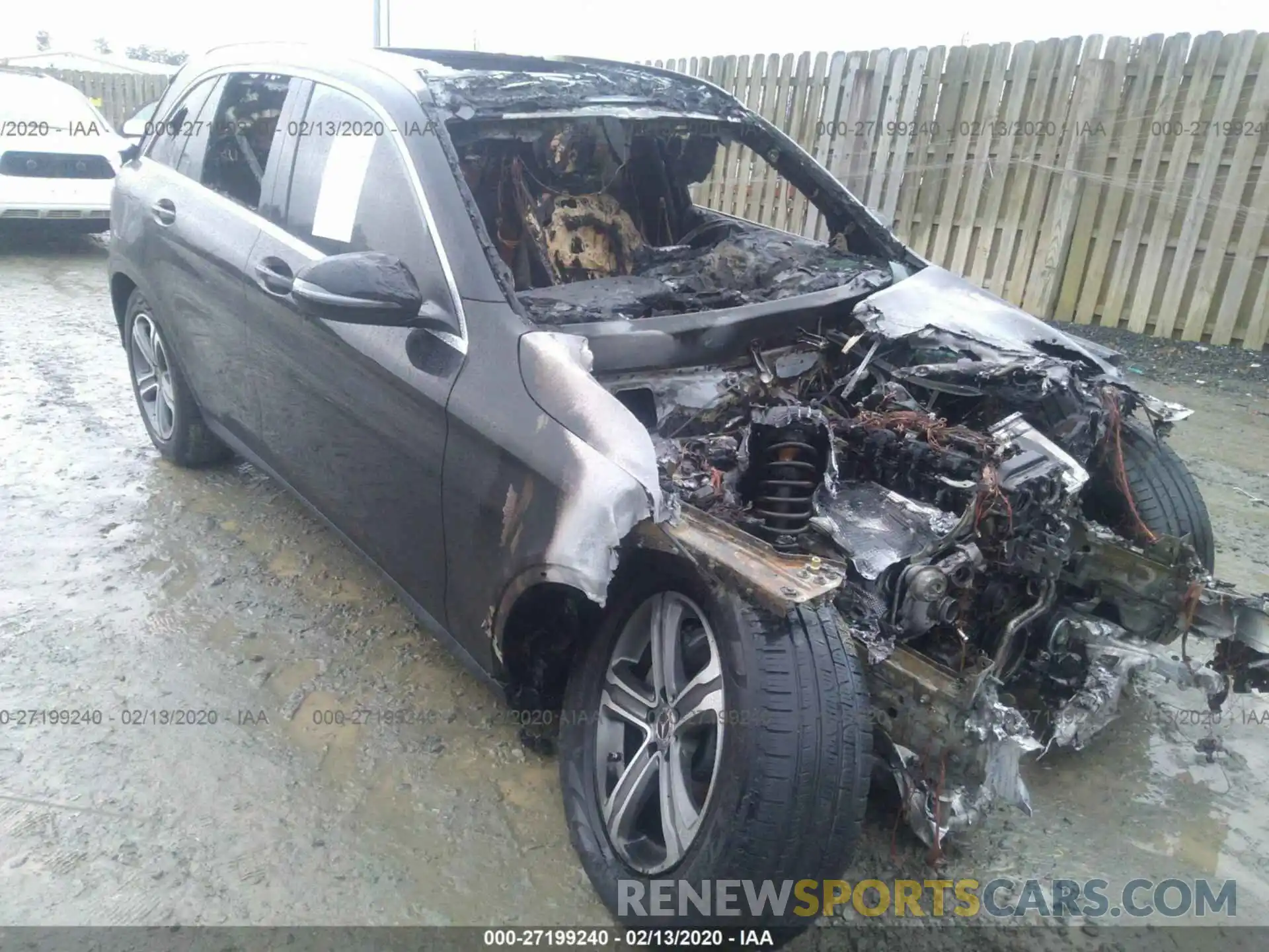 1 Photograph of a damaged car WDC0G4KB6KF575442 MERCEDES-BENZ GLC 2019