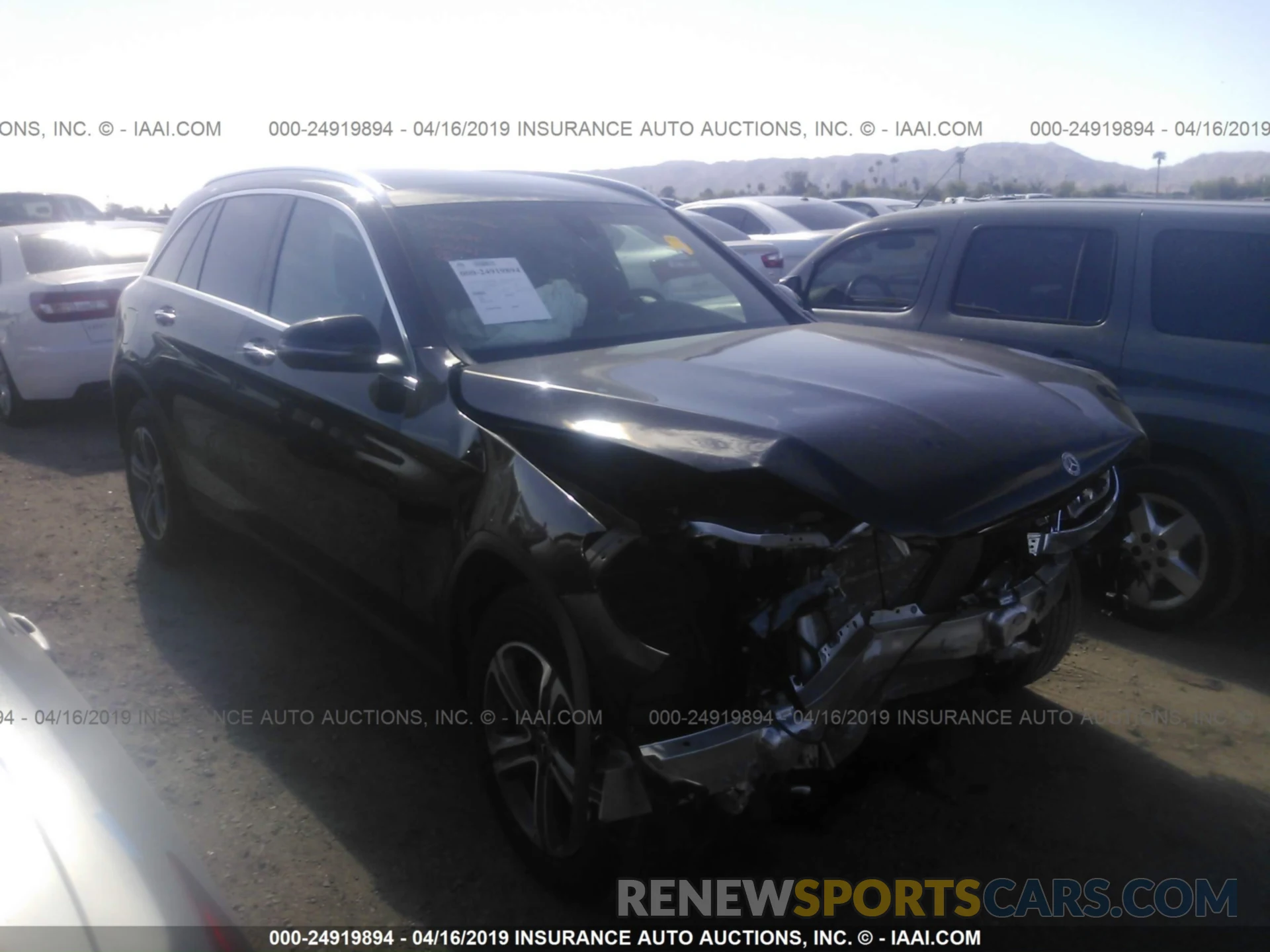 1 Photograph of a damaged car WDC0G4KB6KV126557 MERCEDES-BENZ GLC 2019