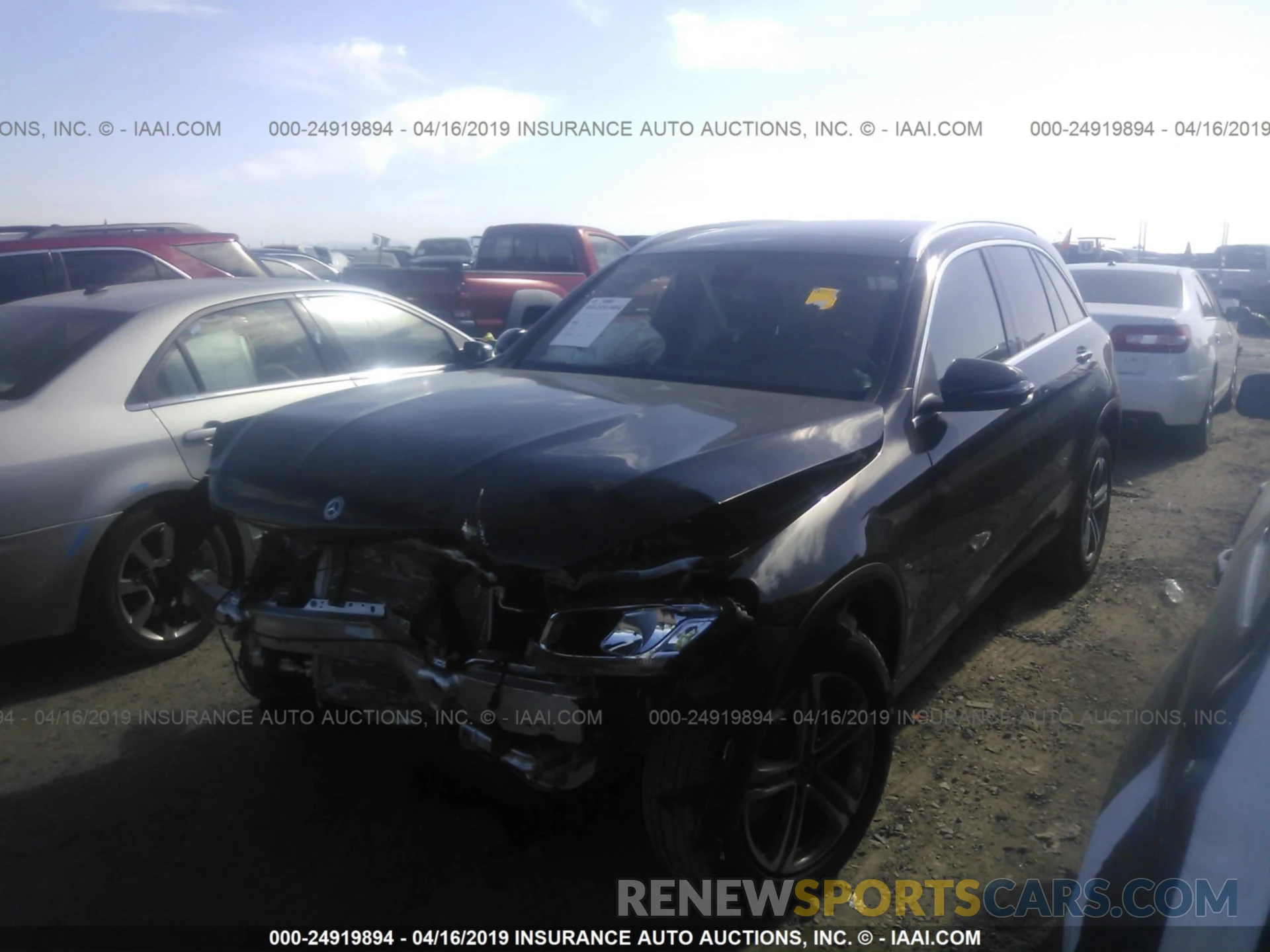 2 Photograph of a damaged car WDC0G4KB6KV126557 MERCEDES-BENZ GLC 2019