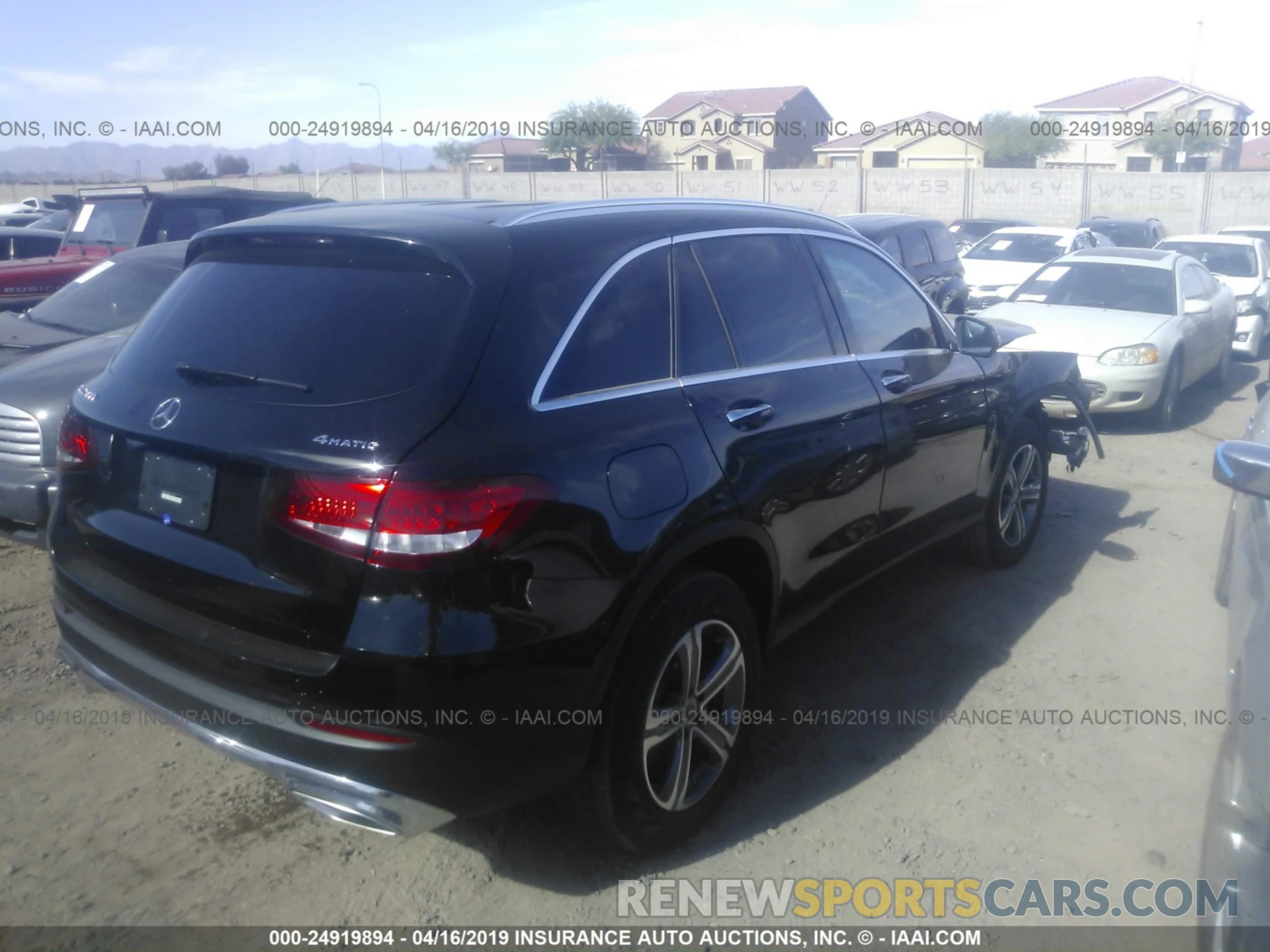 4 Фотография поврежденного автомобиля WDC0G4KB6KV126557 MERCEDES-BENZ GLC 2019