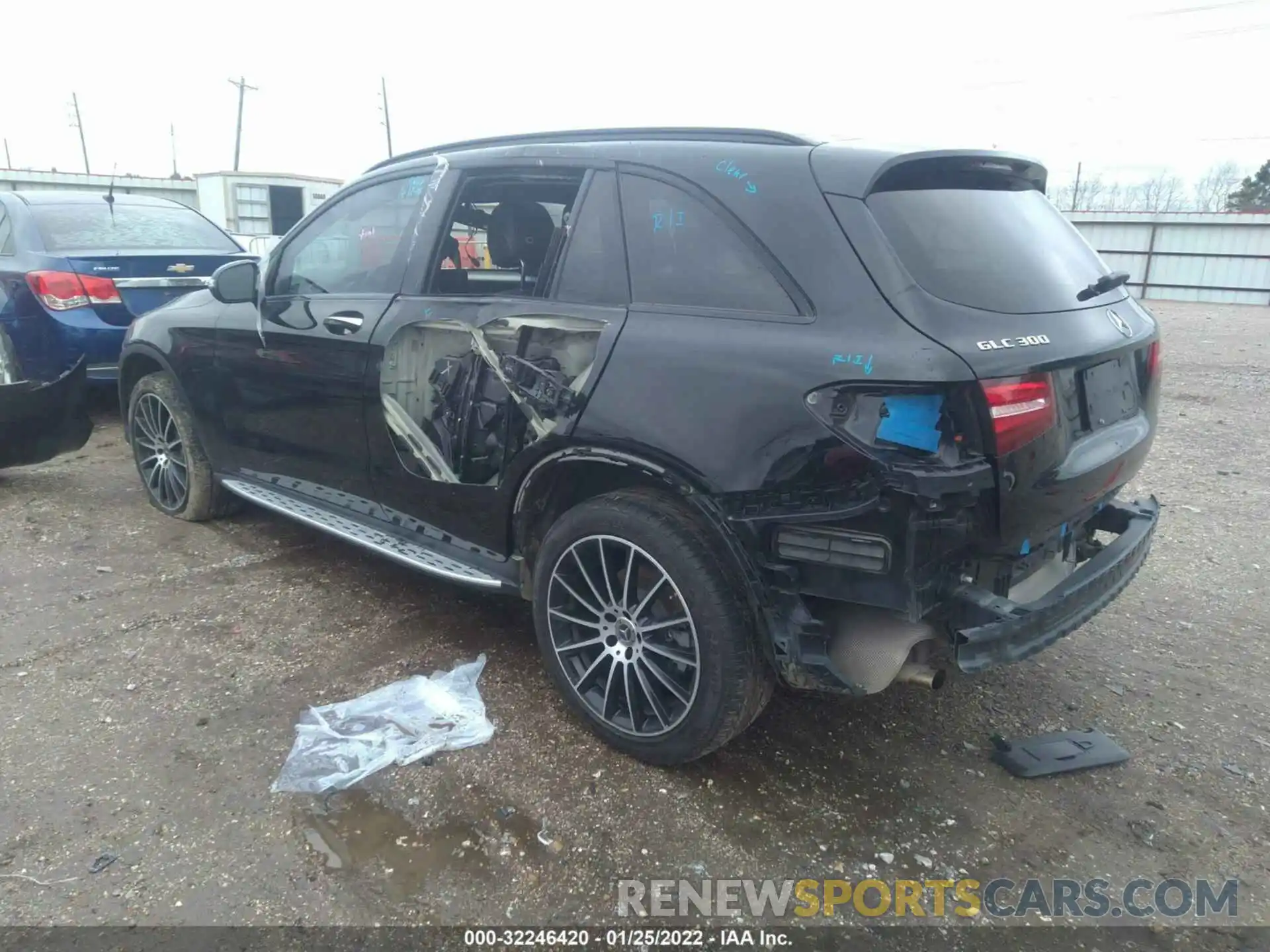 3 Photograph of a damaged car WDC0G4KB6KV127417 MERCEDES-BENZ GLC 2019