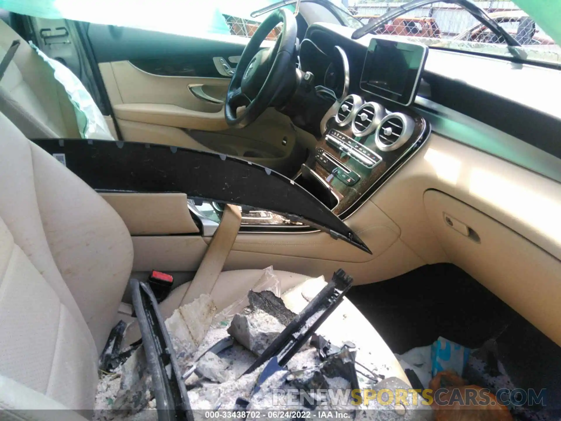 5 Photograph of a damaged car WDC0G4KB6KV150180 MERCEDES-BENZ GLC 2019