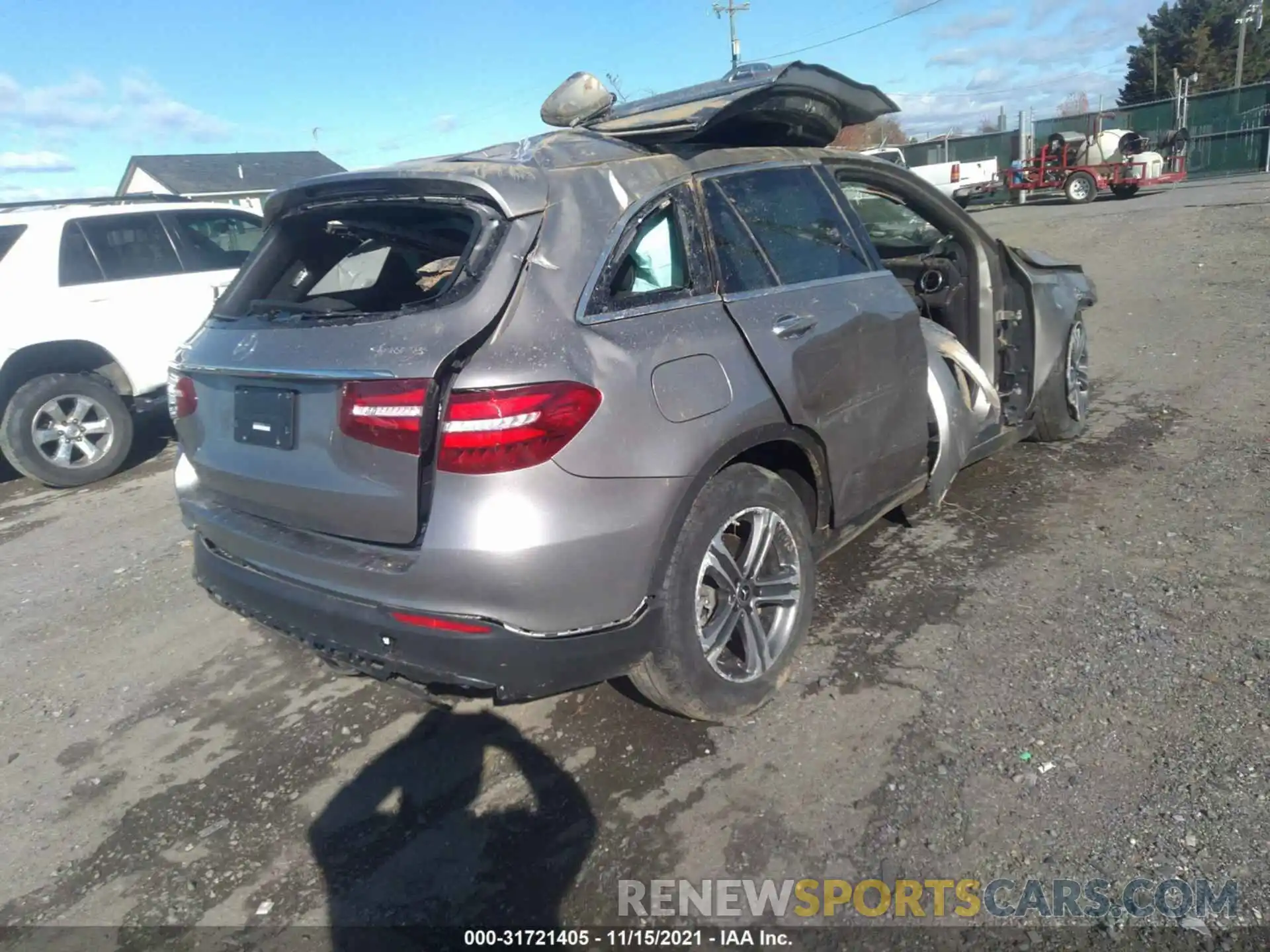 4 Photograph of a damaged car WDC0G4KB6KV151538 MERCEDES-BENZ GLC 2019