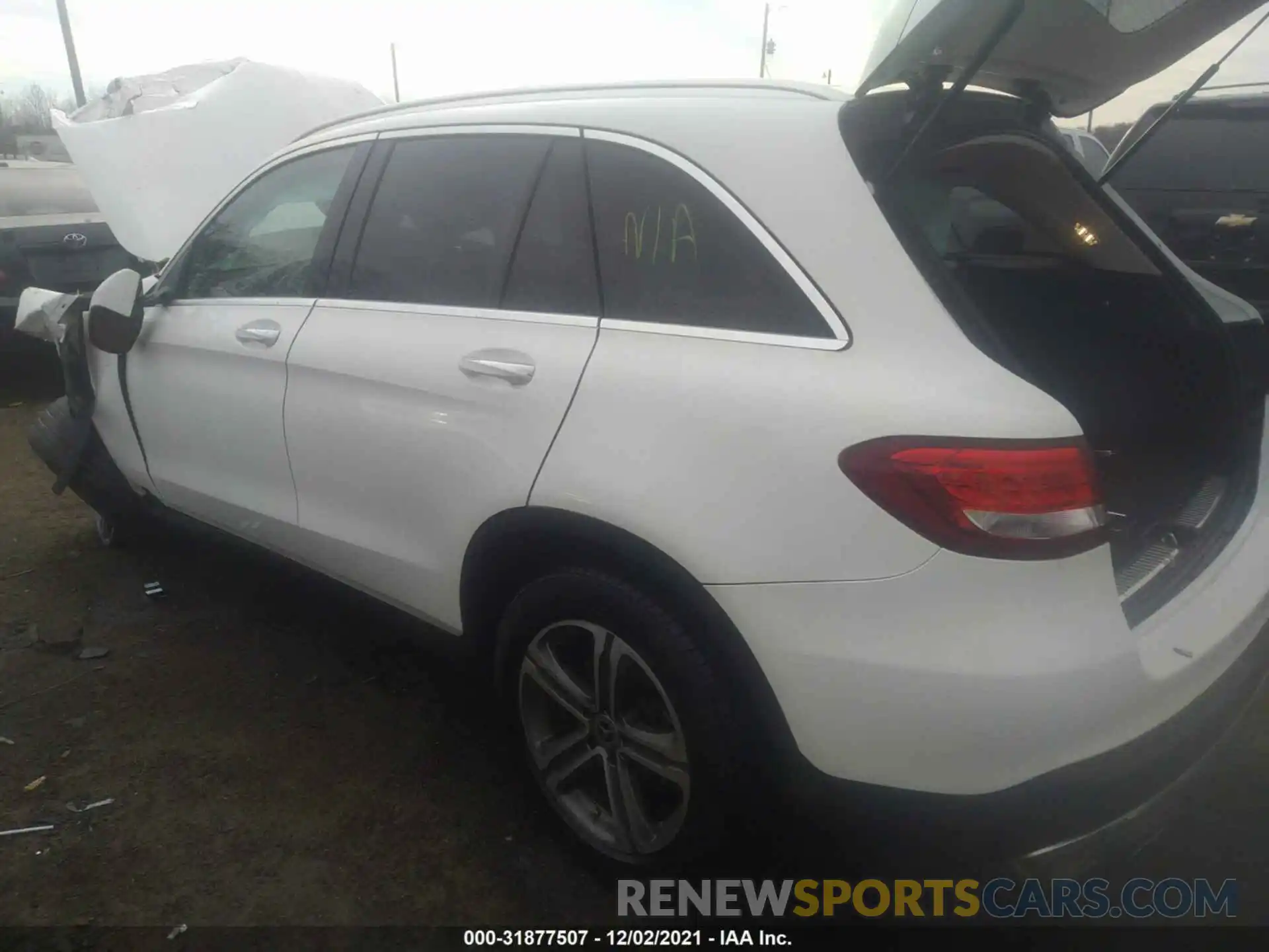 3 Photograph of a damaged car WDC0G4KB6KV153807 MERCEDES-BENZ GLC 2019