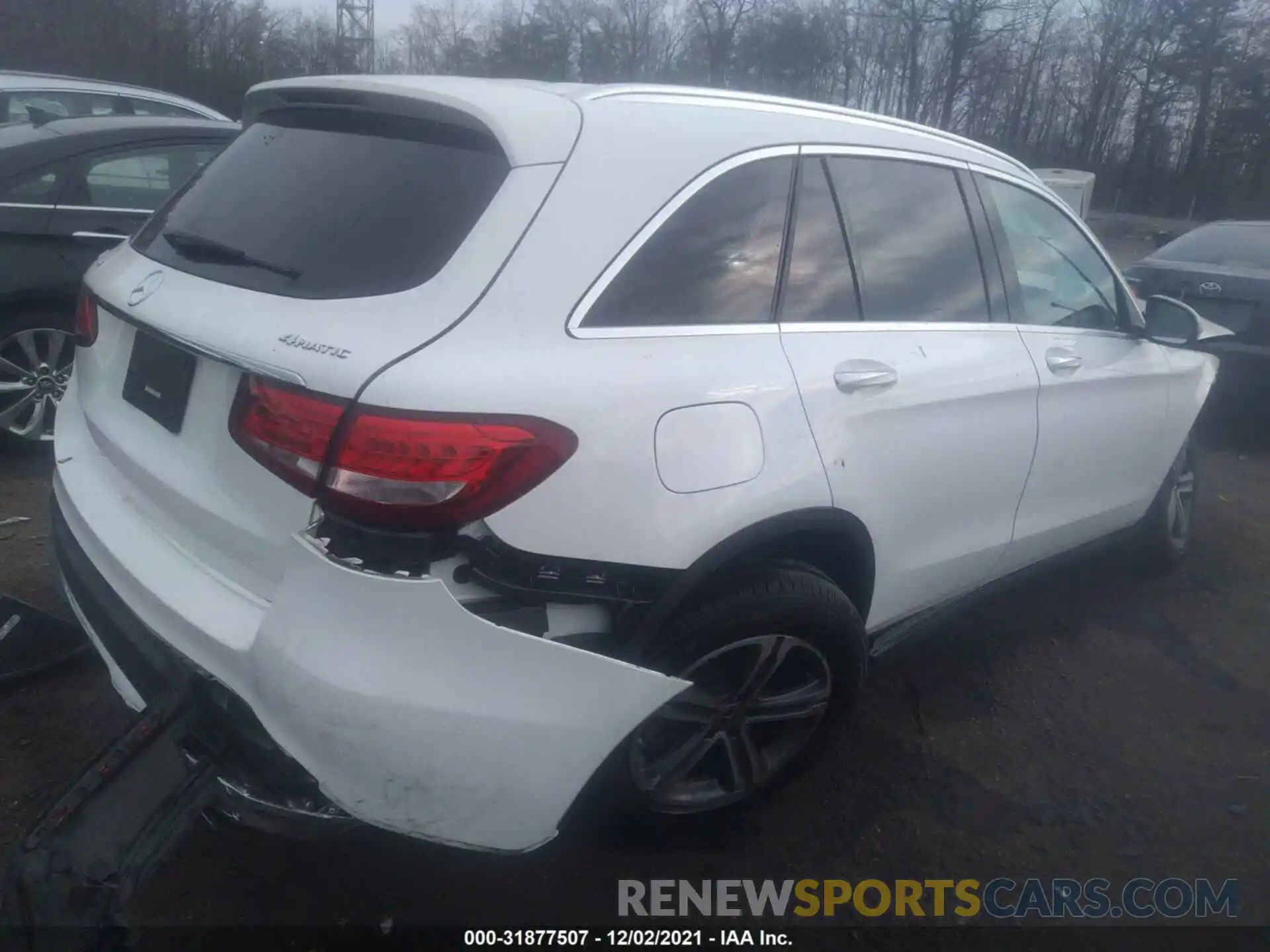 4 Photograph of a damaged car WDC0G4KB6KV153807 MERCEDES-BENZ GLC 2019