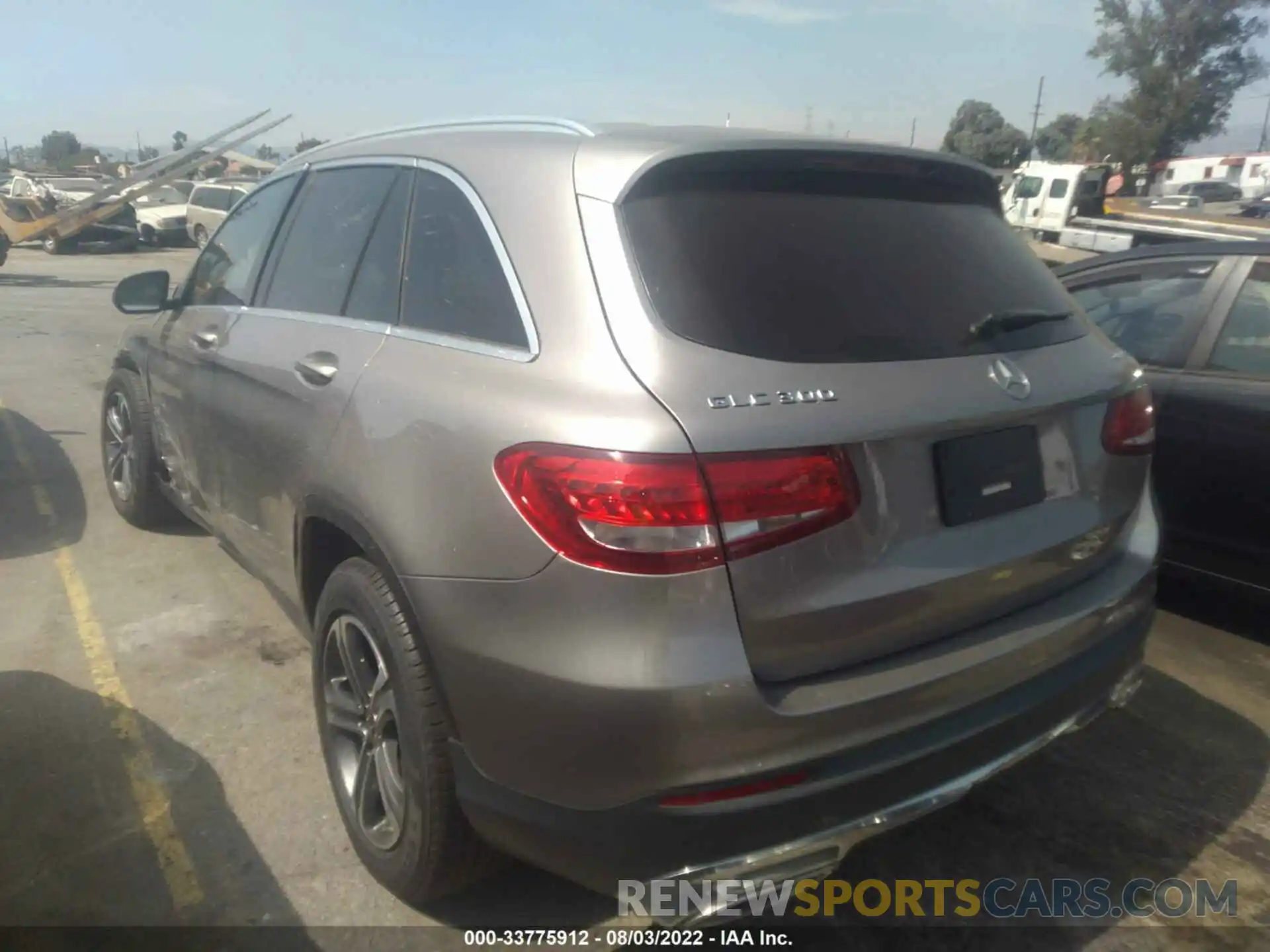 3 Photograph of a damaged car WDC0G4KB6KV156481 MERCEDES-BENZ GLC 2019