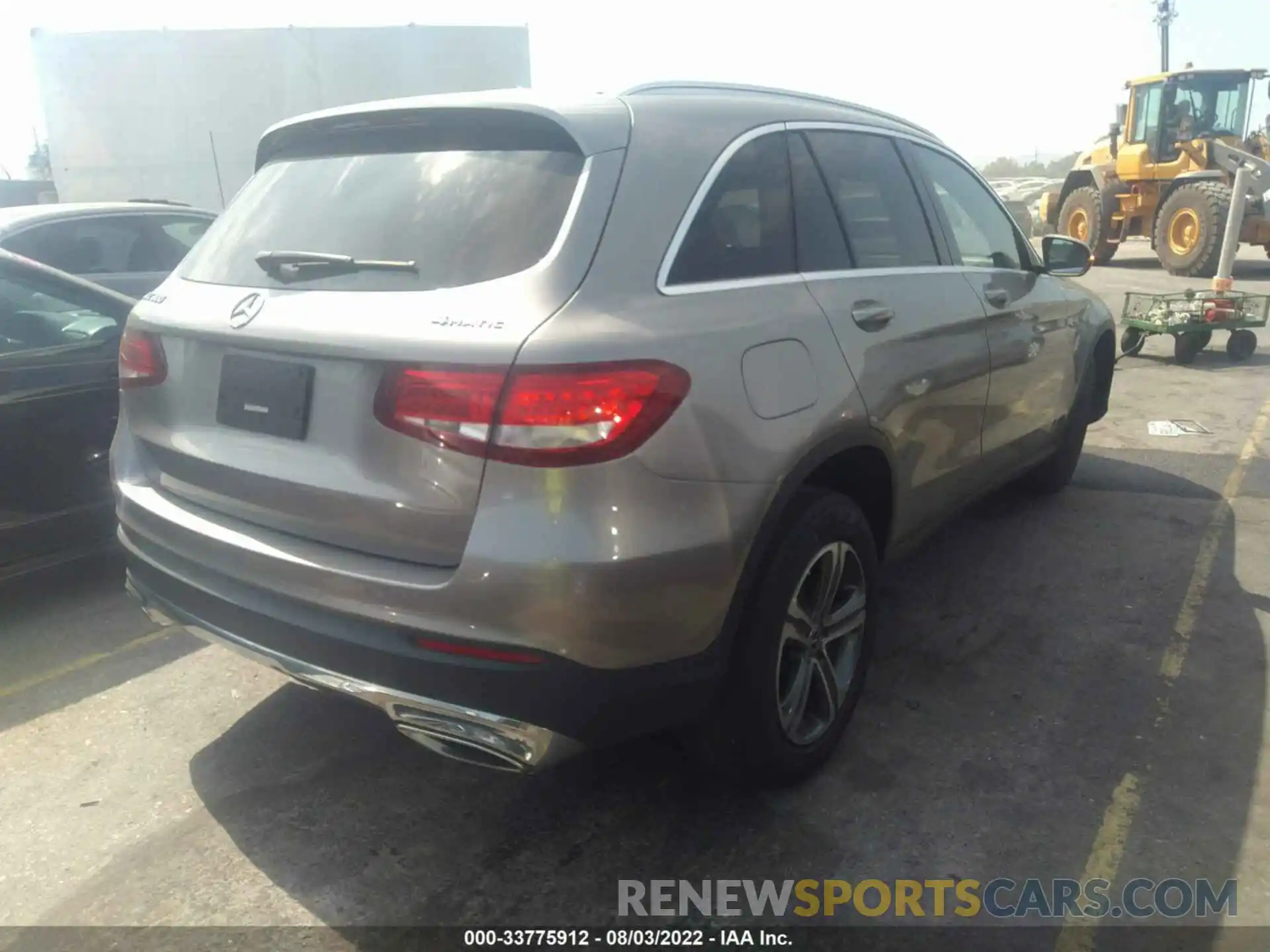 4 Photograph of a damaged car WDC0G4KB6KV156481 MERCEDES-BENZ GLC 2019