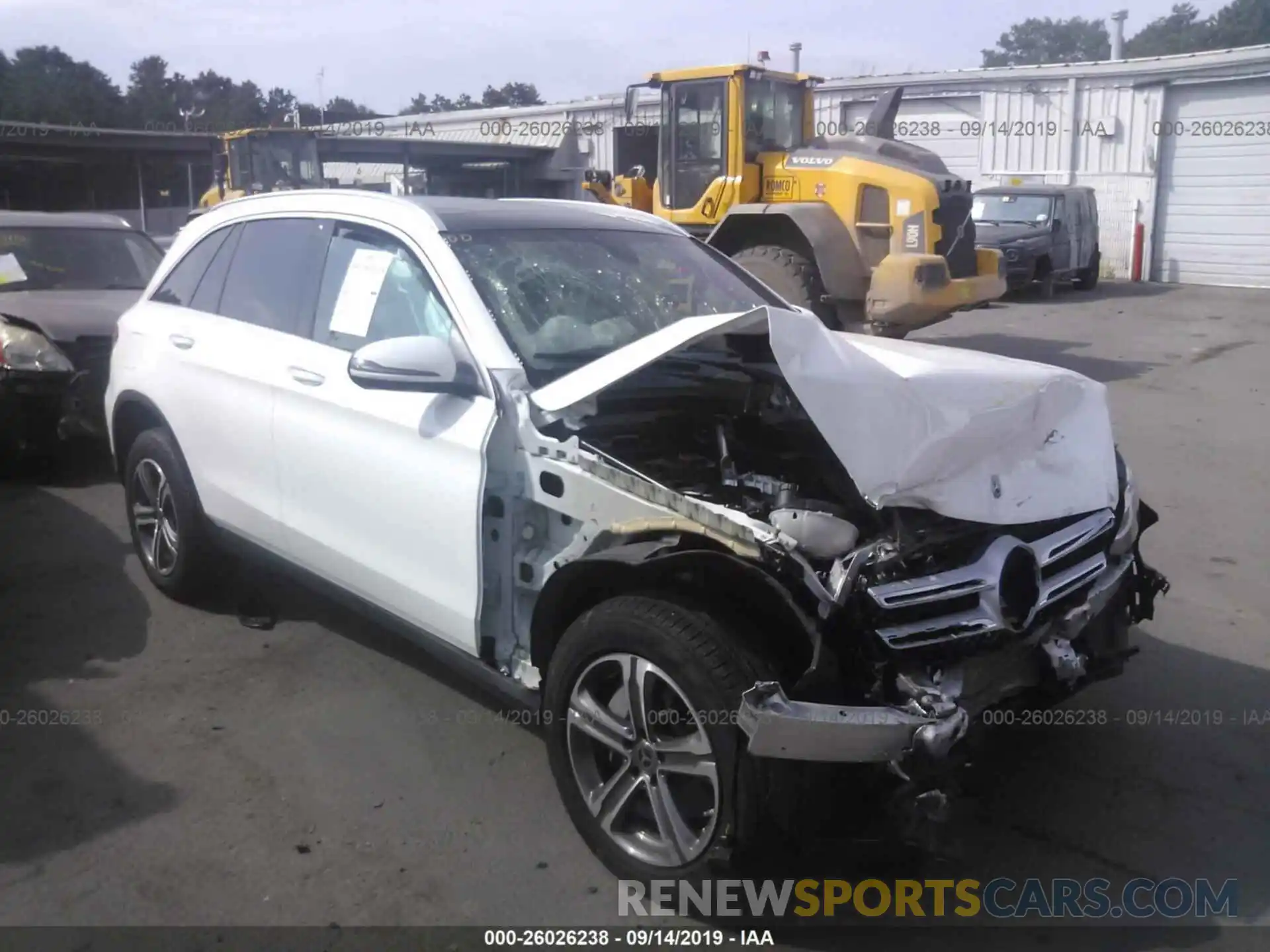 1 Photograph of a damaged car WDC0G4KB6KV163575 MERCEDES-BENZ GLC 2019