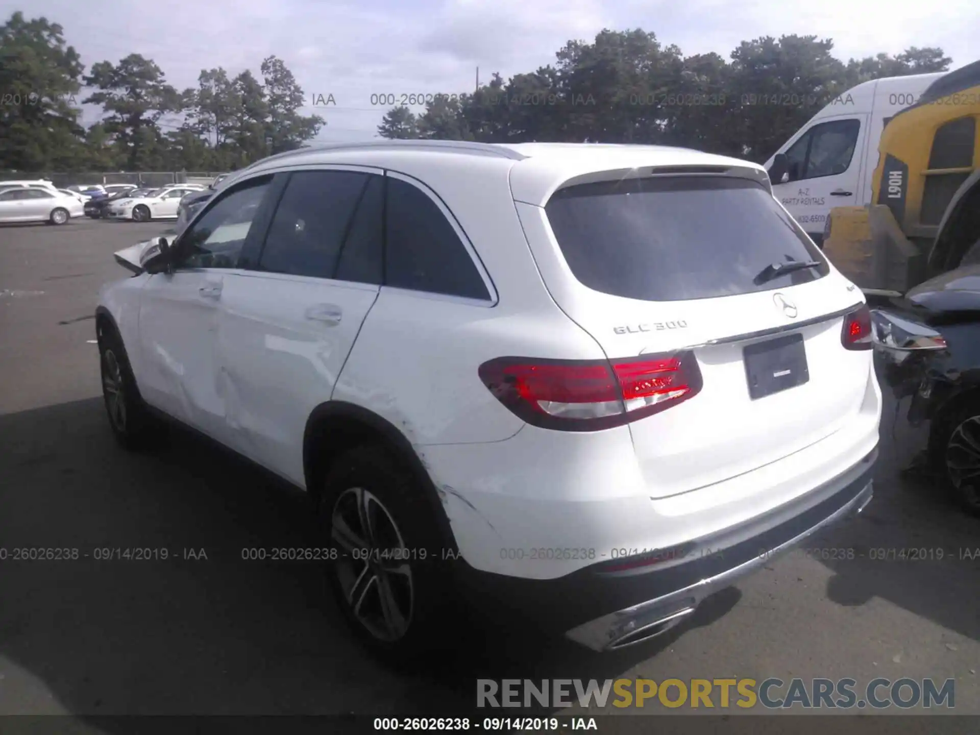 3 Photograph of a damaged car WDC0G4KB6KV163575 MERCEDES-BENZ GLC 2019