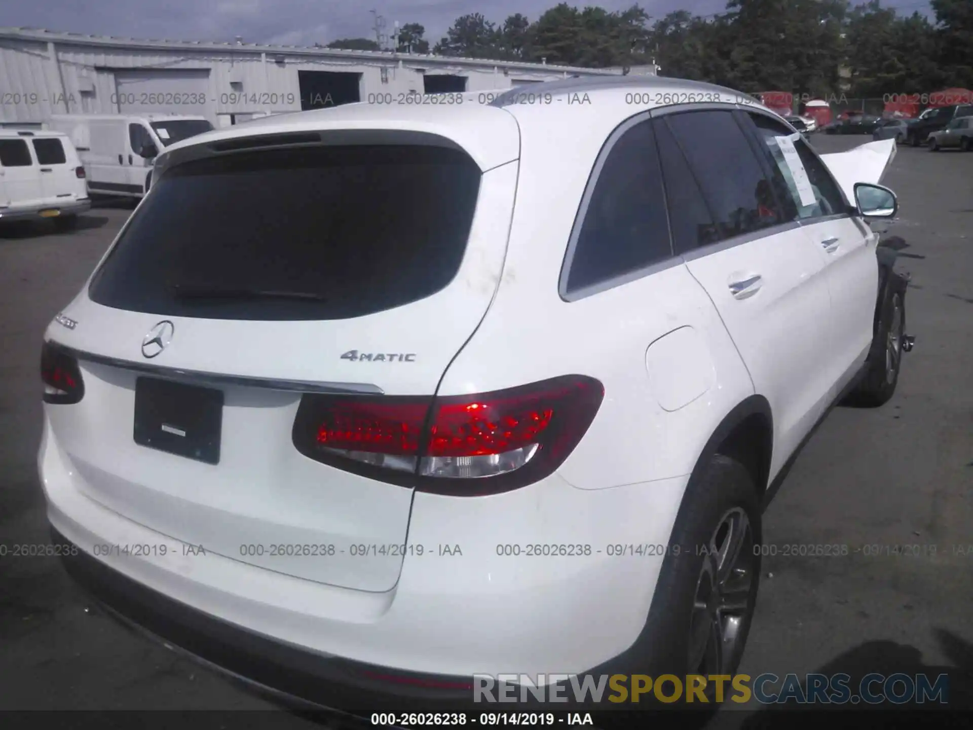 4 Photograph of a damaged car WDC0G4KB6KV163575 MERCEDES-BENZ GLC 2019