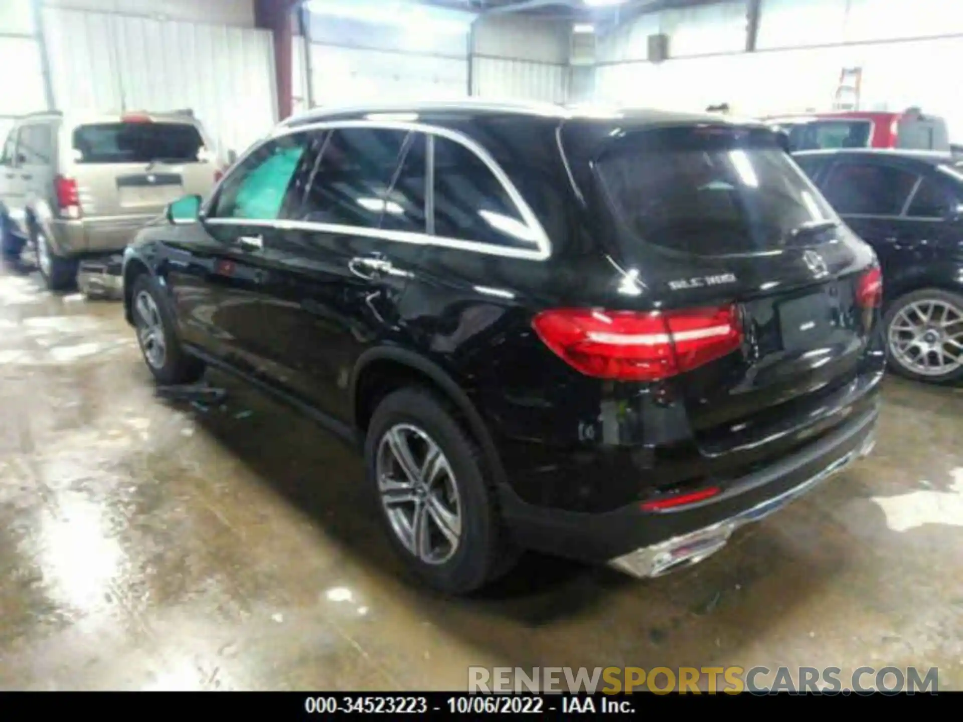 3 Photograph of a damaged car WDC0G4KB7KF633509 MERCEDES-BENZ GLC 2019