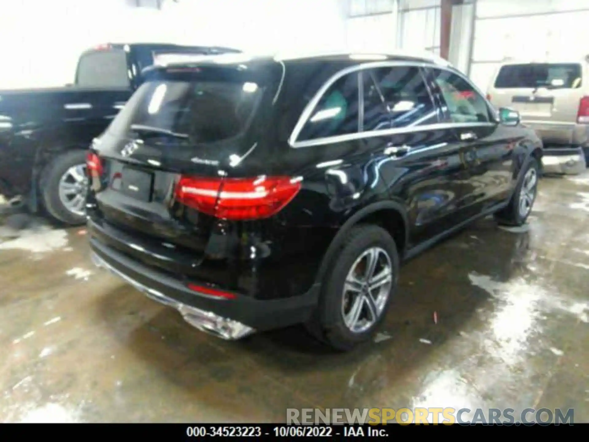 4 Photograph of a damaged car WDC0G4KB7KF633509 MERCEDES-BENZ GLC 2019