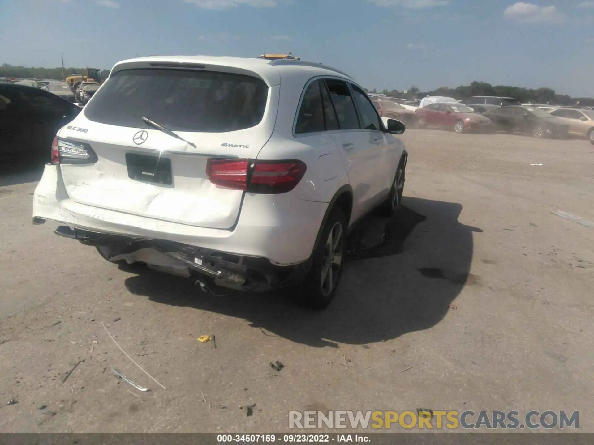 4 Photograph of a damaged car WDC0G4KB7KV123103 MERCEDES-BENZ GLC 2019