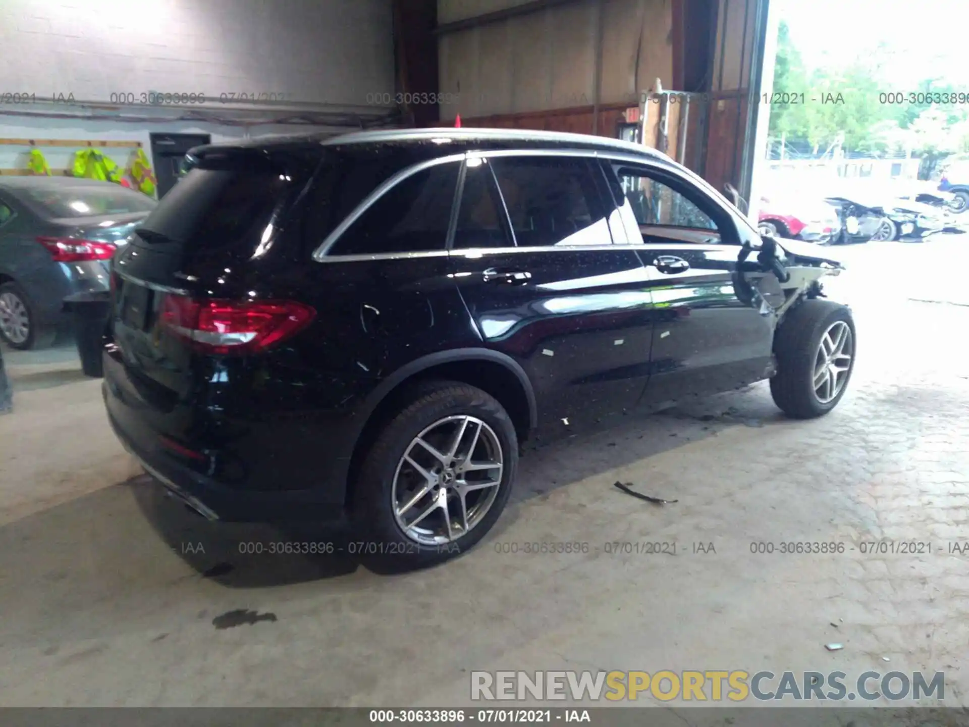 4 Photograph of a damaged car WDC0G4KB7KV127779 MERCEDES-BENZ GLC 2019