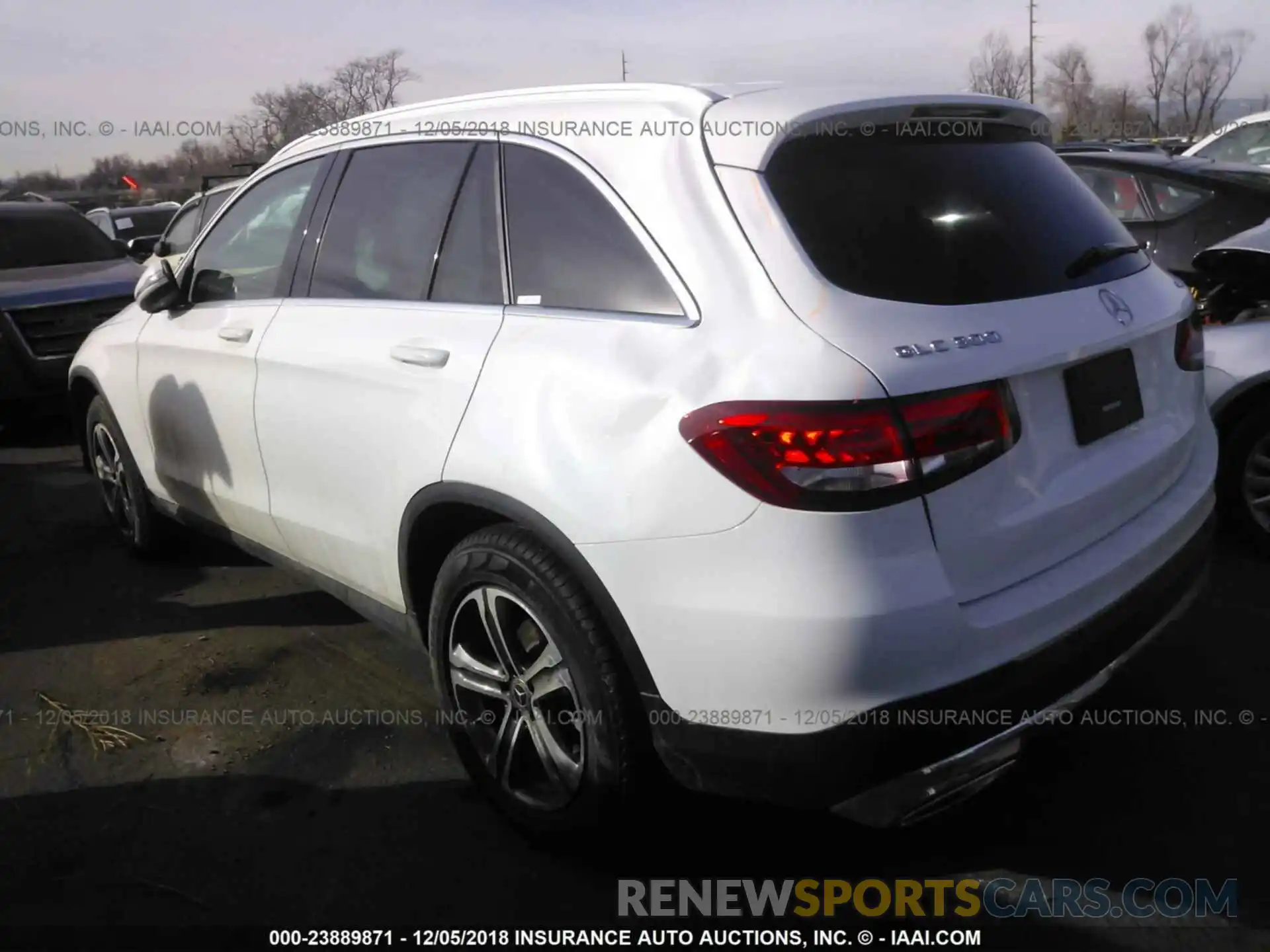 3 Photograph of a damaged car WDC0G4KB7KV141178 Mercedes-benz Glc 2019