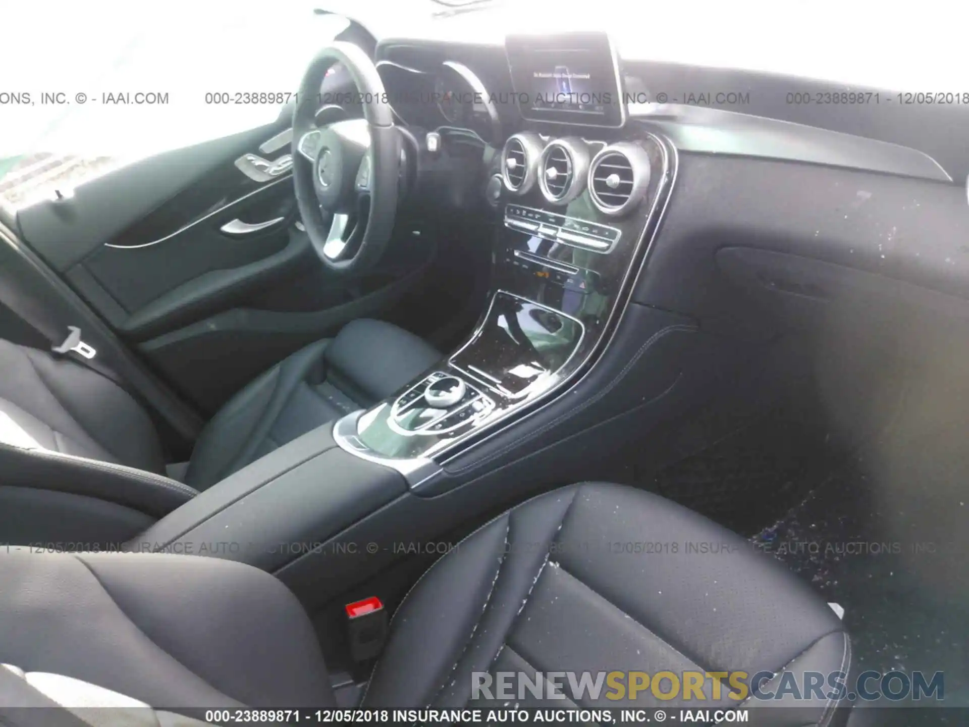 5 Photograph of a damaged car WDC0G4KB7KV141178 Mercedes-benz Glc 2019