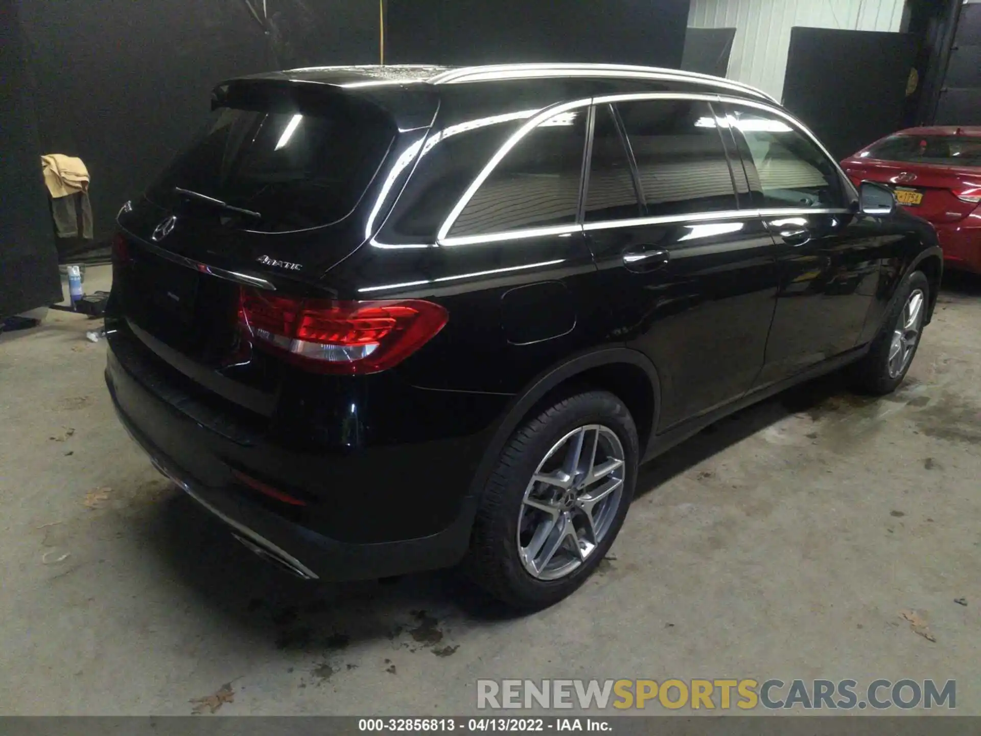 4 Photograph of a damaged car WDC0G4KB7KV147109 MERCEDES-BENZ GLC 2019