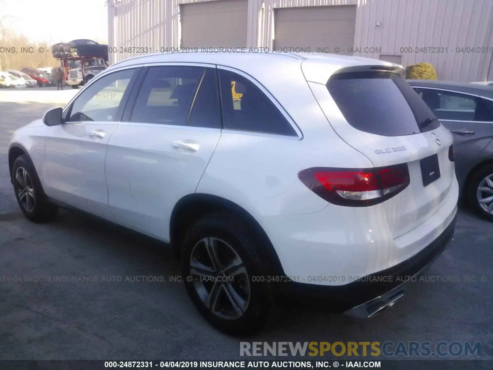 3 Photograph of a damaged car WDC0G4KB7KV153055 MERCEDES-BENZ GLC 2019