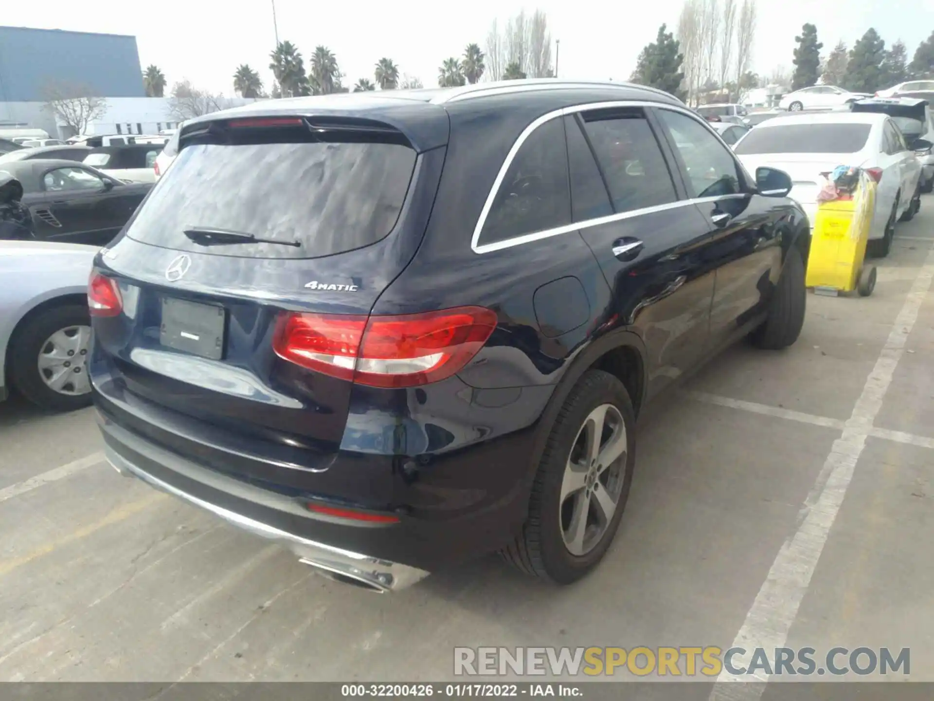 4 Фотография поврежденного автомобиля WDC0G4KB7KV187528 MERCEDES-BENZ GLC 2019