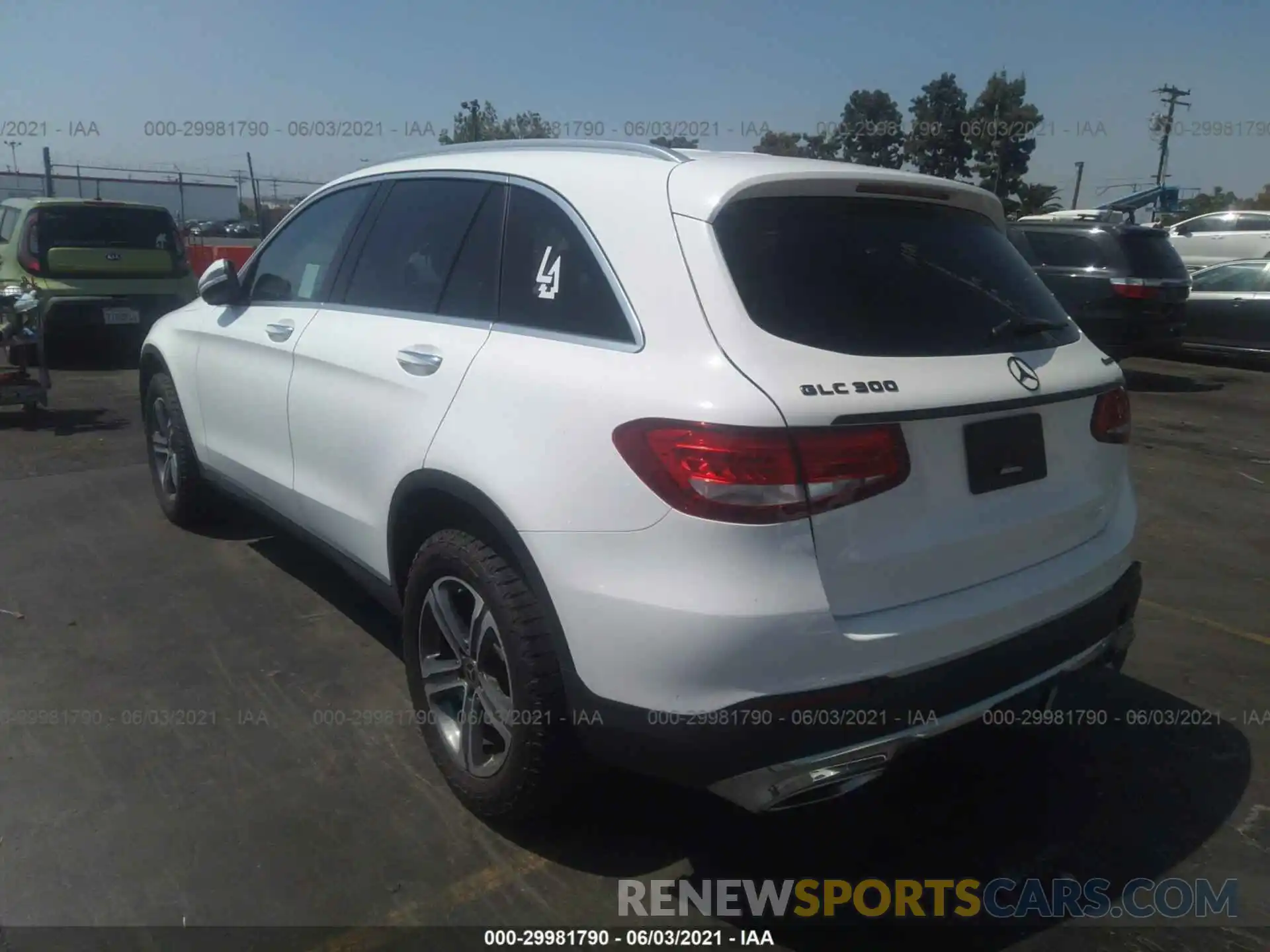 3 Photograph of a damaged car WDC0G4KB8K1004290 MERCEDES-BENZ GLC 2019