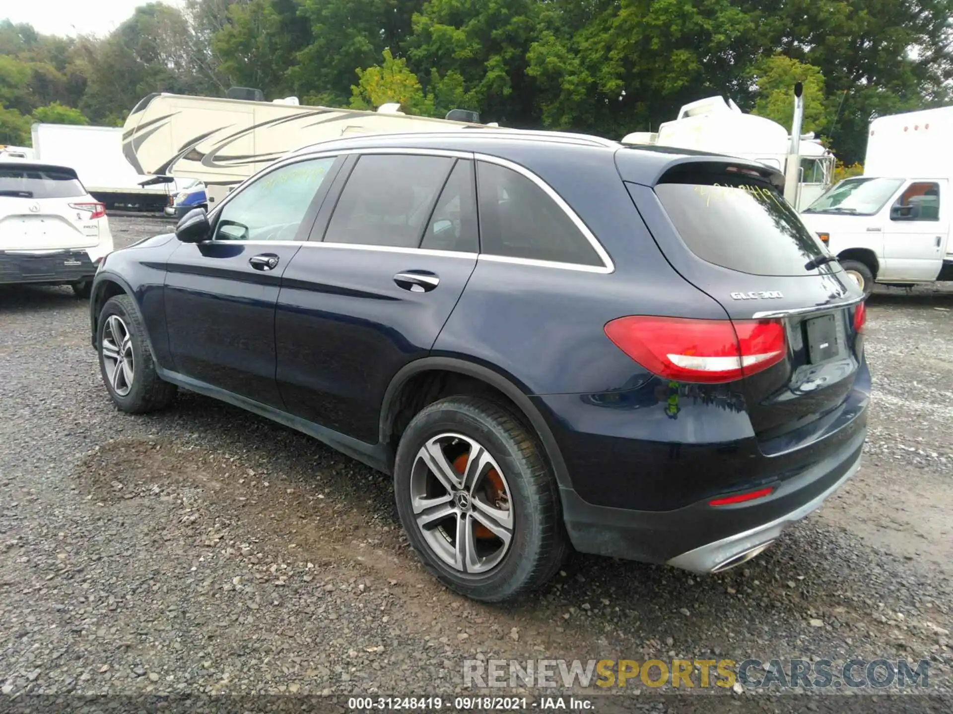 3 Photograph of a damaged car WDC0G4KB8KV134823 MERCEDES-BENZ GLC 2019