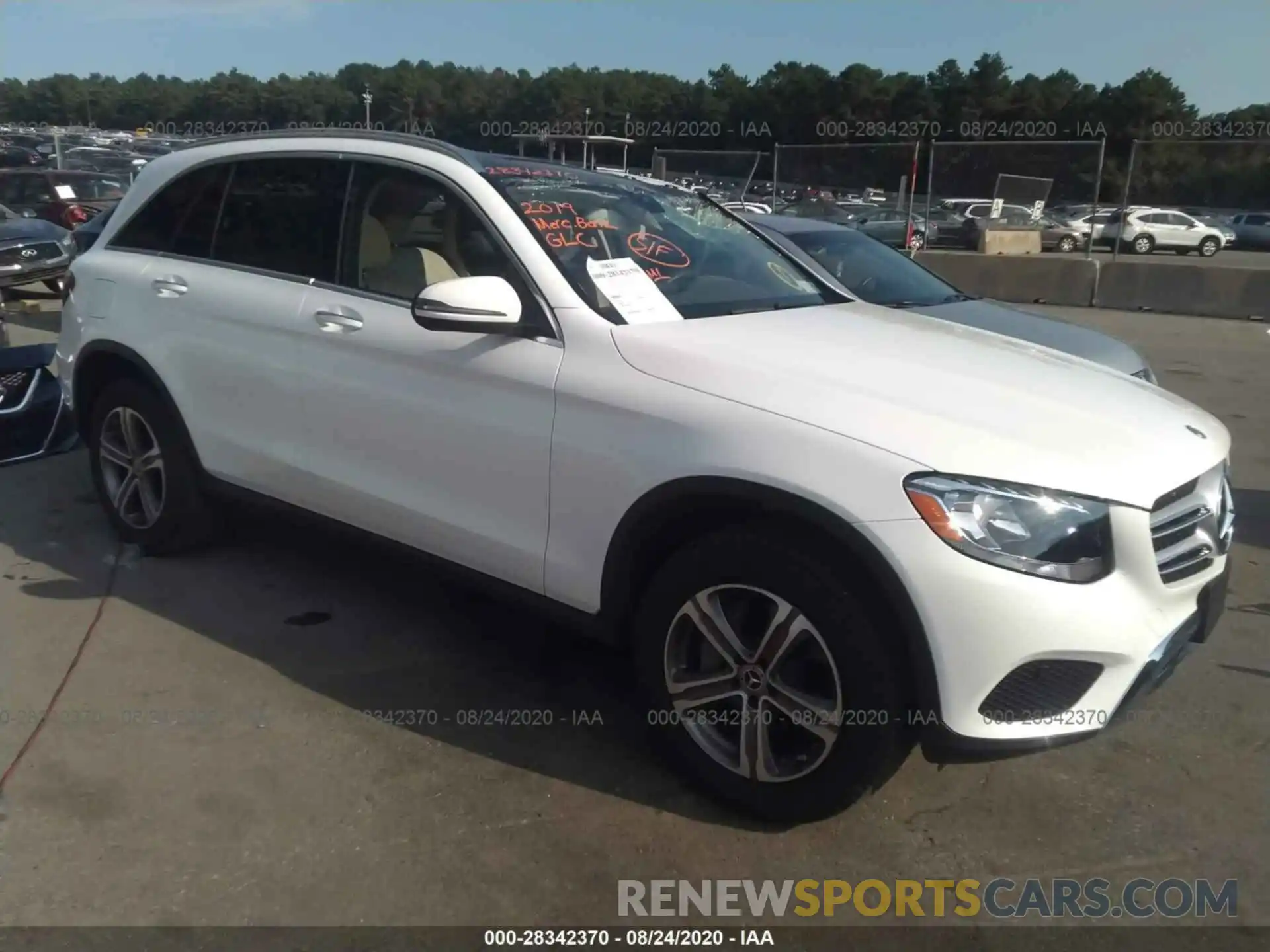 1 Photograph of a damaged car WDC0G4KB8KV165795 MERCEDES-BENZ GLC 2019