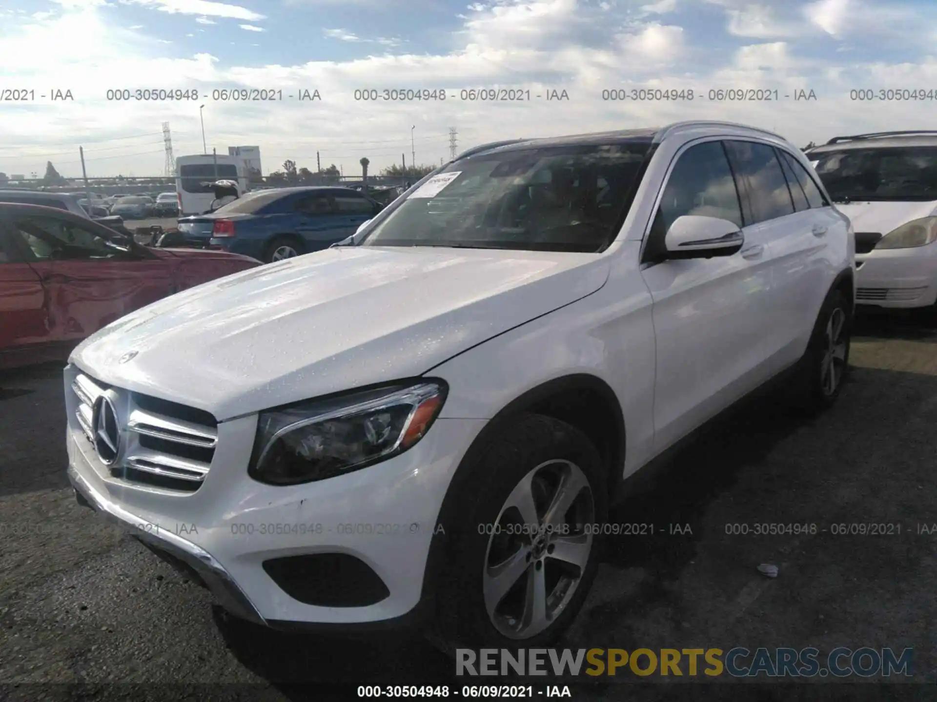 2 Photograph of a damaged car WDC0G4KB9KF615657 MERCEDES-BENZ GLC 2019